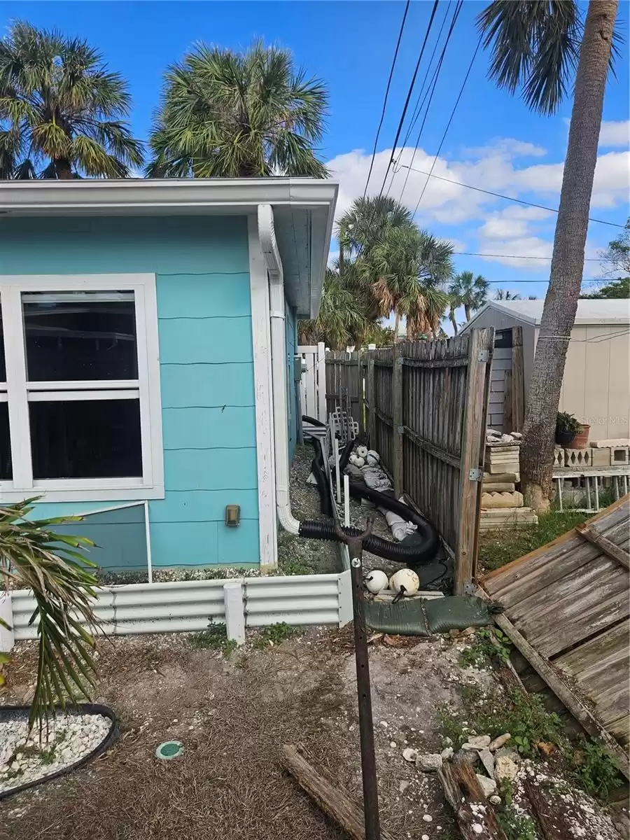 610 78TH AVENUE, ST PETE BEACH, Florida 33706, 3 Bedrooms Bedrooms, ,2 BathroomsBathrooms,Residential,For Sale,78TH,MFRTB8322961