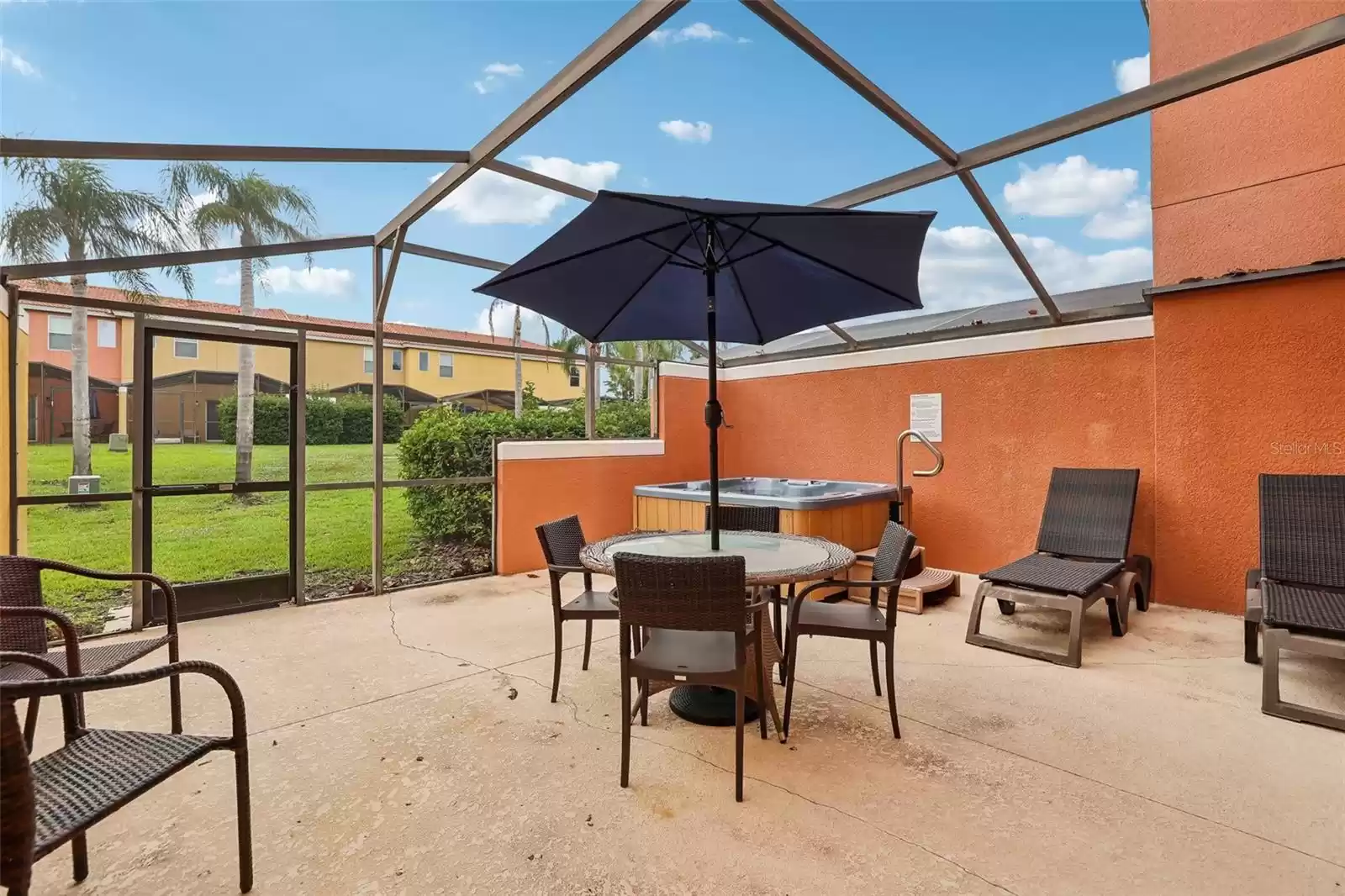 3004 BIRD OF PARADISE LANE, KISSIMMEE, Florida 34747, 2 Bedrooms Bedrooms, ,2 BathroomsBathrooms,Residential,For Sale,BIRD OF PARADISE,MFRO6251207