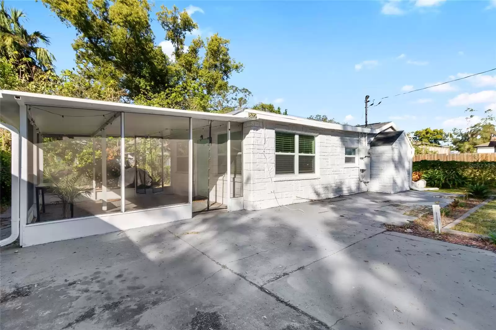 8106 KLONDYKE STREET, TAMPA, Florida 33604, 2 Bedrooms Bedrooms, ,1 BathroomBathrooms,Residential,For Sale,KLONDYKE,MFRO6258893