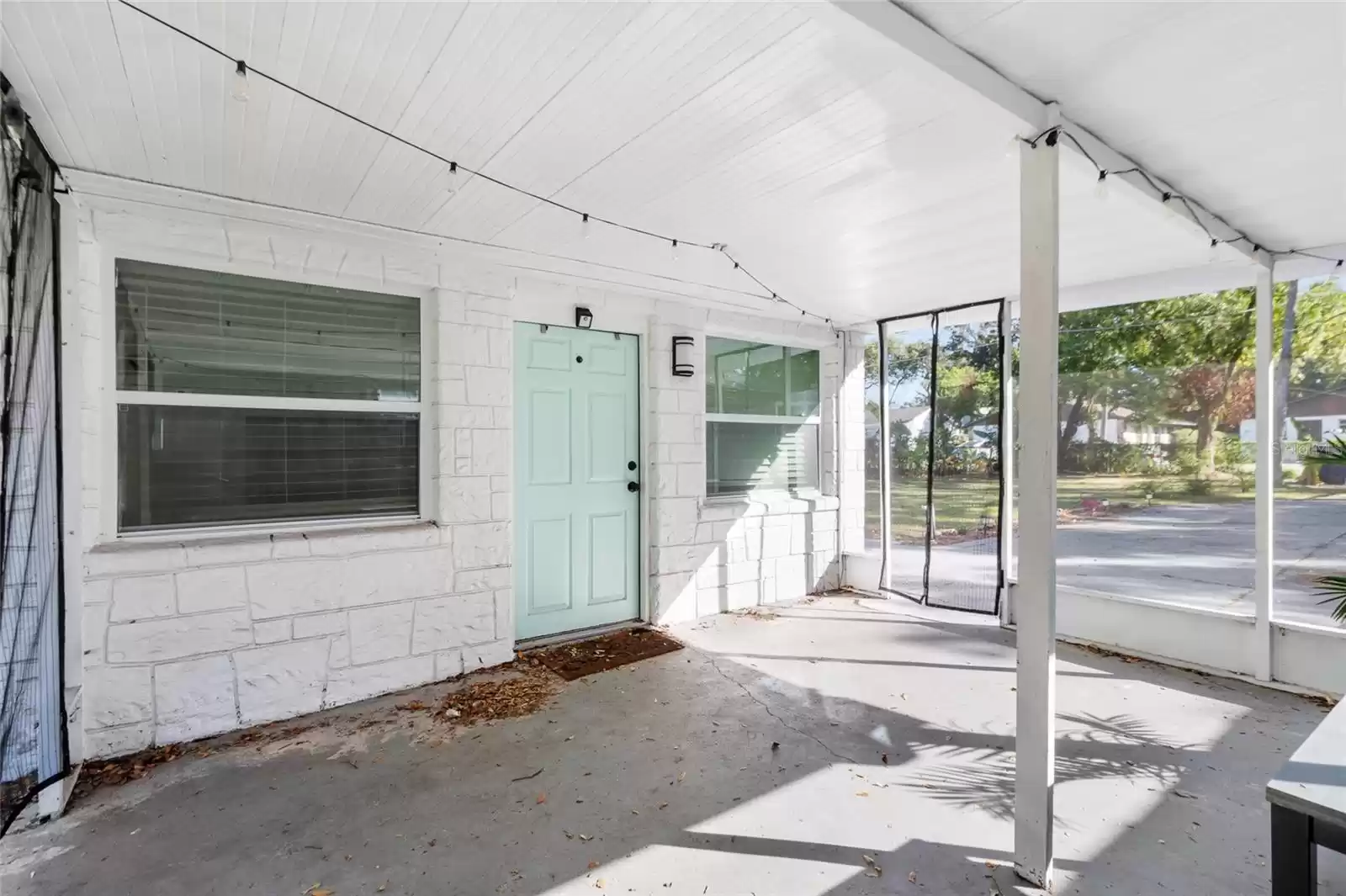 8106 KLONDYKE STREET, TAMPA, Florida 33604, 2 Bedrooms Bedrooms, ,1 BathroomBathrooms,Residential,For Sale,KLONDYKE,MFRO6258893