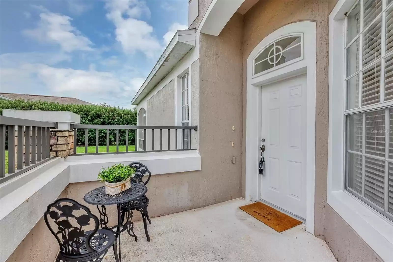 Cute front patio