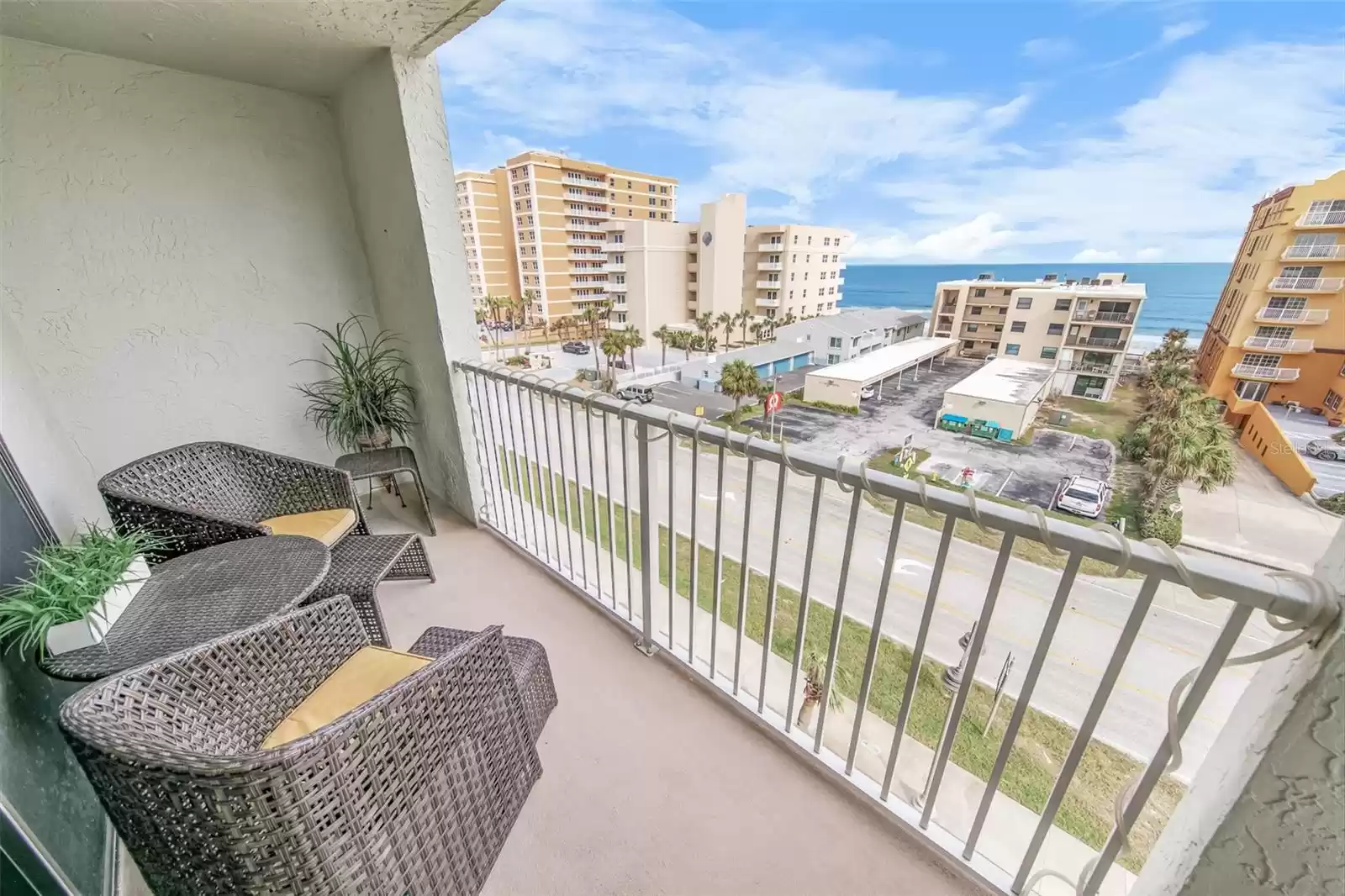 3800 ATLANTIC AVENUE, DAYTONA BEACH SHORES, Florida 32118, 2 Bedrooms Bedrooms, ,2 BathroomsBathrooms,Residential,For Sale,ATLANTIC,MFRNS1083101