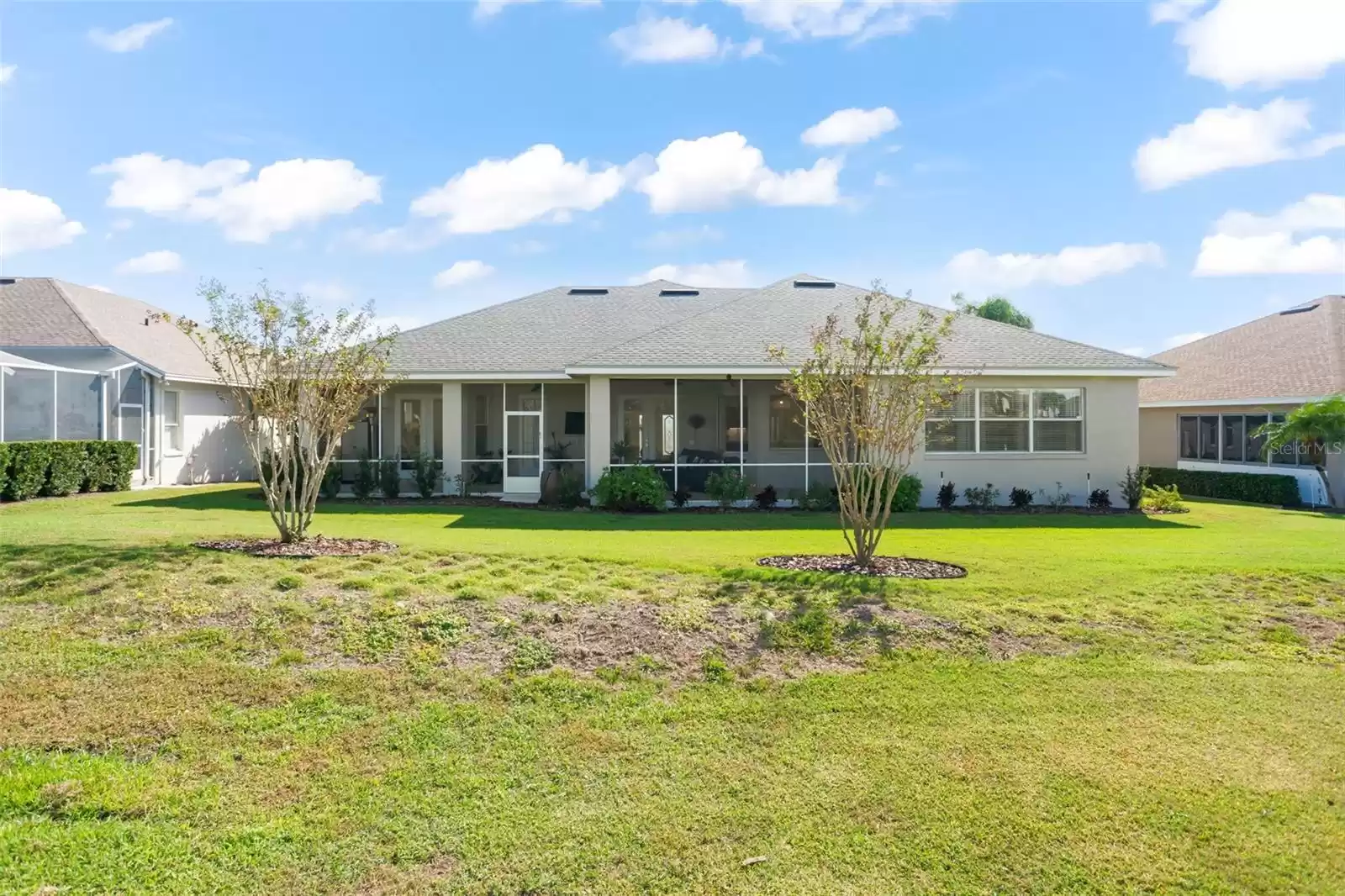 6702 HUNTINGTON HILLS BOULEVARD, LAKELAND, Florida 33810, 4 Bedrooms Bedrooms, ,3 BathroomsBathrooms,Residential,For Sale,HUNTINGTON HILLS,MFRO6259176