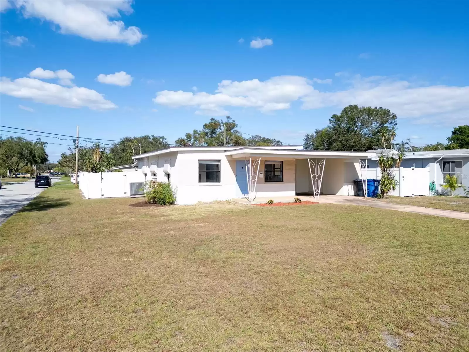 4675 26TH AVENUE, SAINT PETERSBURG, Florida 33713, 3 Bedrooms Bedrooms, ,2 BathroomsBathrooms,Residential,For Sale,26TH,MFRTB8323418