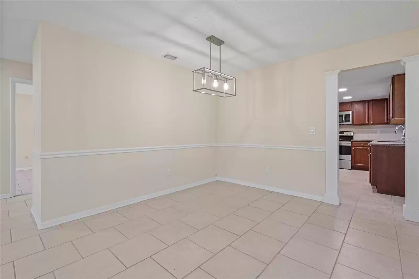 630 PLUMWOOD DRIVE, ALTAMONTE SPRINGS, Florida 32714, 4 Bedrooms Bedrooms, ,2 BathroomsBathrooms,Residential,For Sale,PLUMWOOD,MFRG5089646