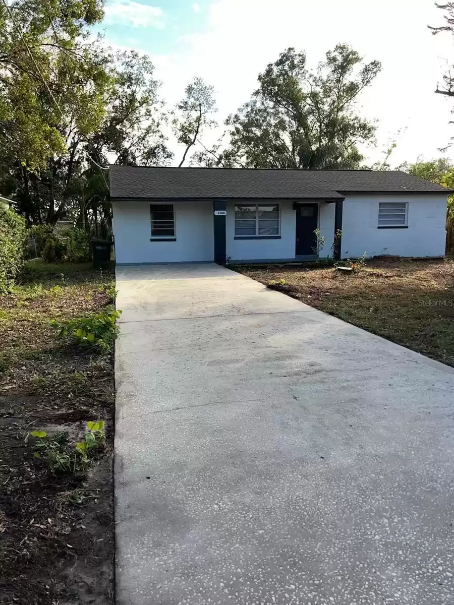 1708 FOLLOWTHRU DRIVE, TAMPA, Florida 33612, 3 Bedrooms Bedrooms, ,2 BathroomsBathrooms,Residential,For Sale,FOLLOWTHRU,MFRTB8323451