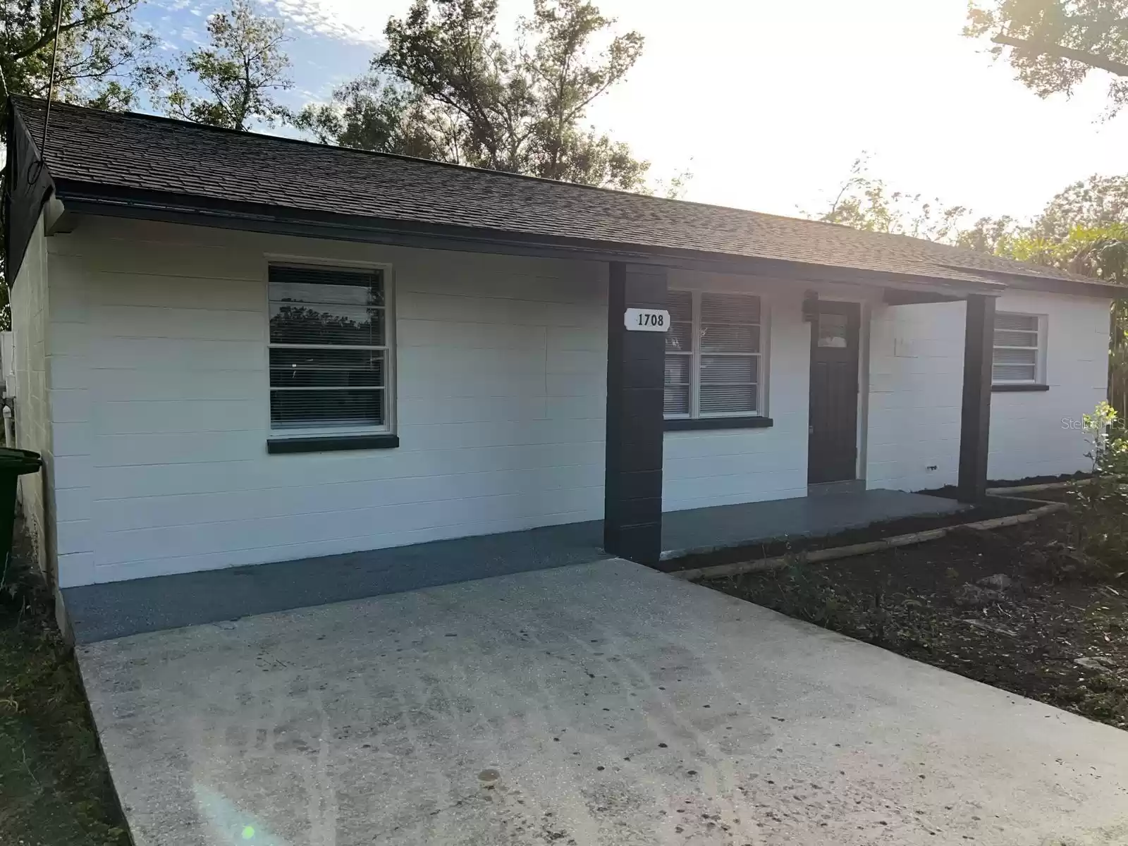 1708 FOLLOWTHRU DRIVE, TAMPA, Florida 33612, 3 Bedrooms Bedrooms, ,2 BathroomsBathrooms,Residential,For Sale,FOLLOWTHRU,MFRTB8323451