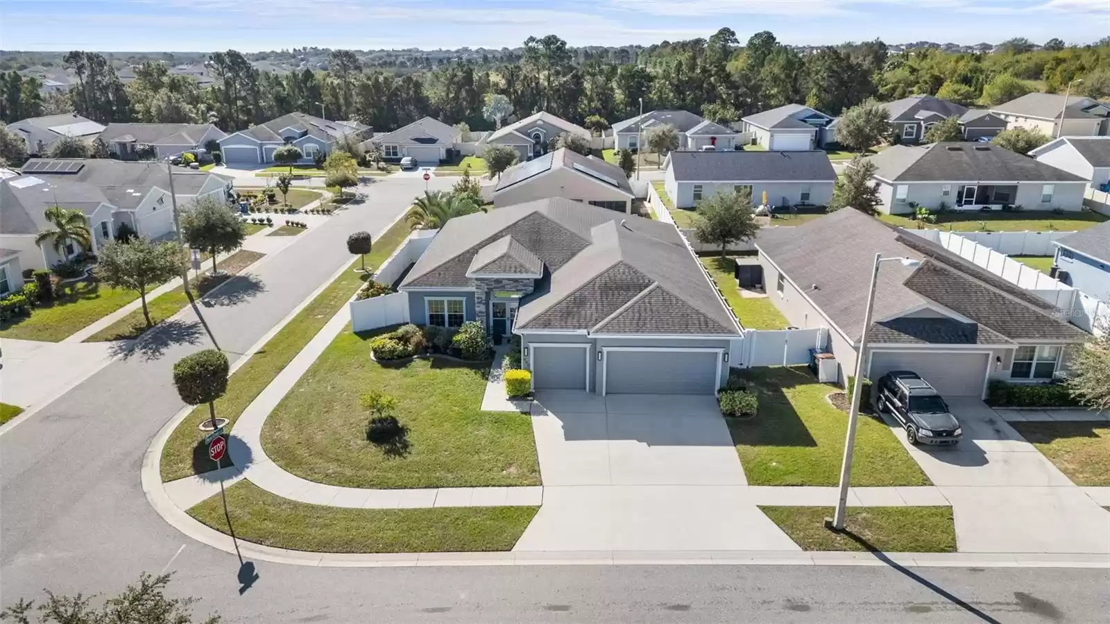 990 KINGFISHER DRIVE, HAINES CITY, Florida 33844, 4 Bedrooms Bedrooms, ,3 BathroomsBathrooms,Residential,For Sale,KINGFISHER,MFRO6258690