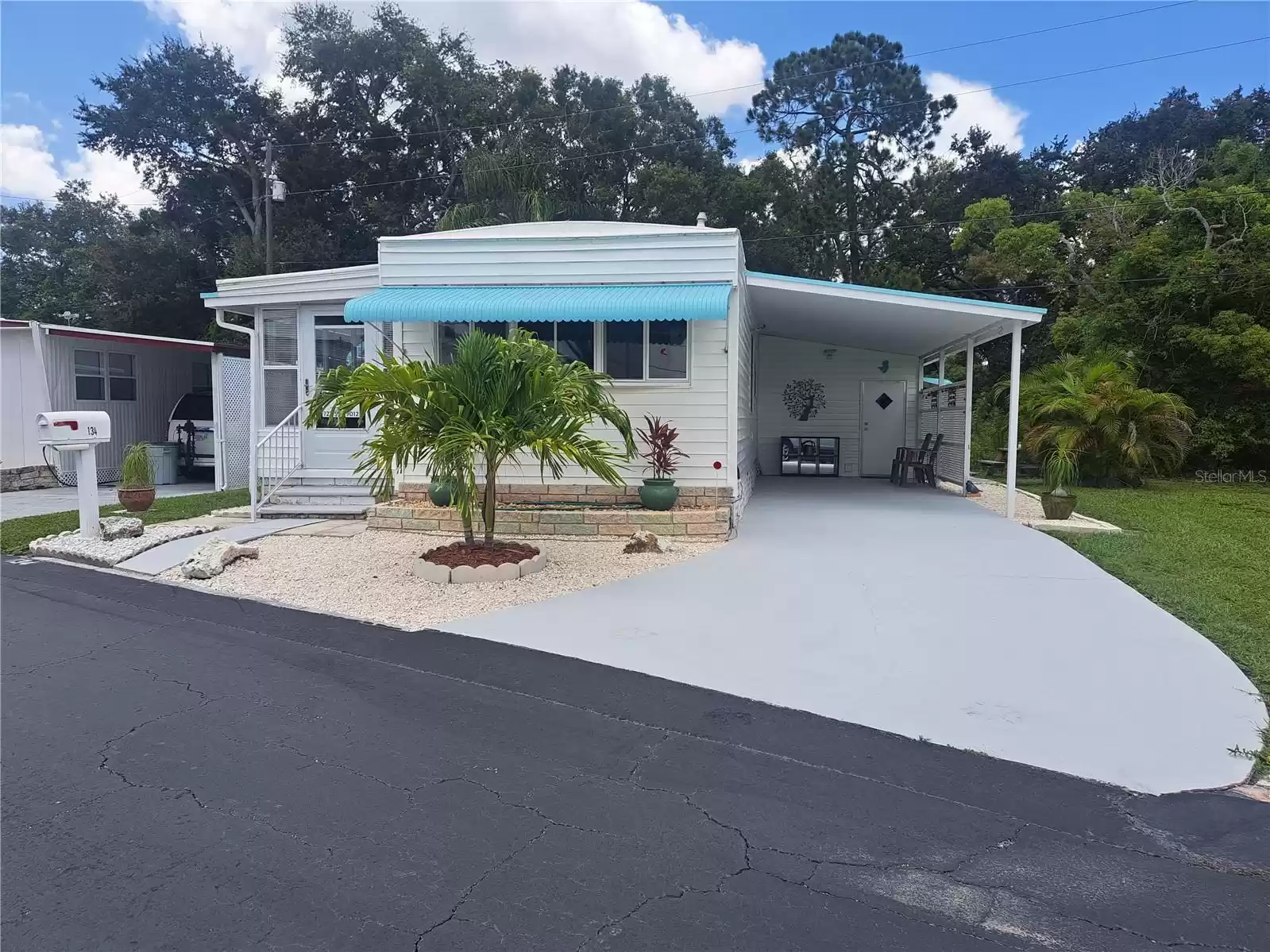 16940 US HWY 19 N, CLEARWATER, Florida 33764, 2 Bedrooms Bedrooms, ,2 BathroomsBathrooms,Residential,For Sale,US HWY 19 N,MFRU8251687