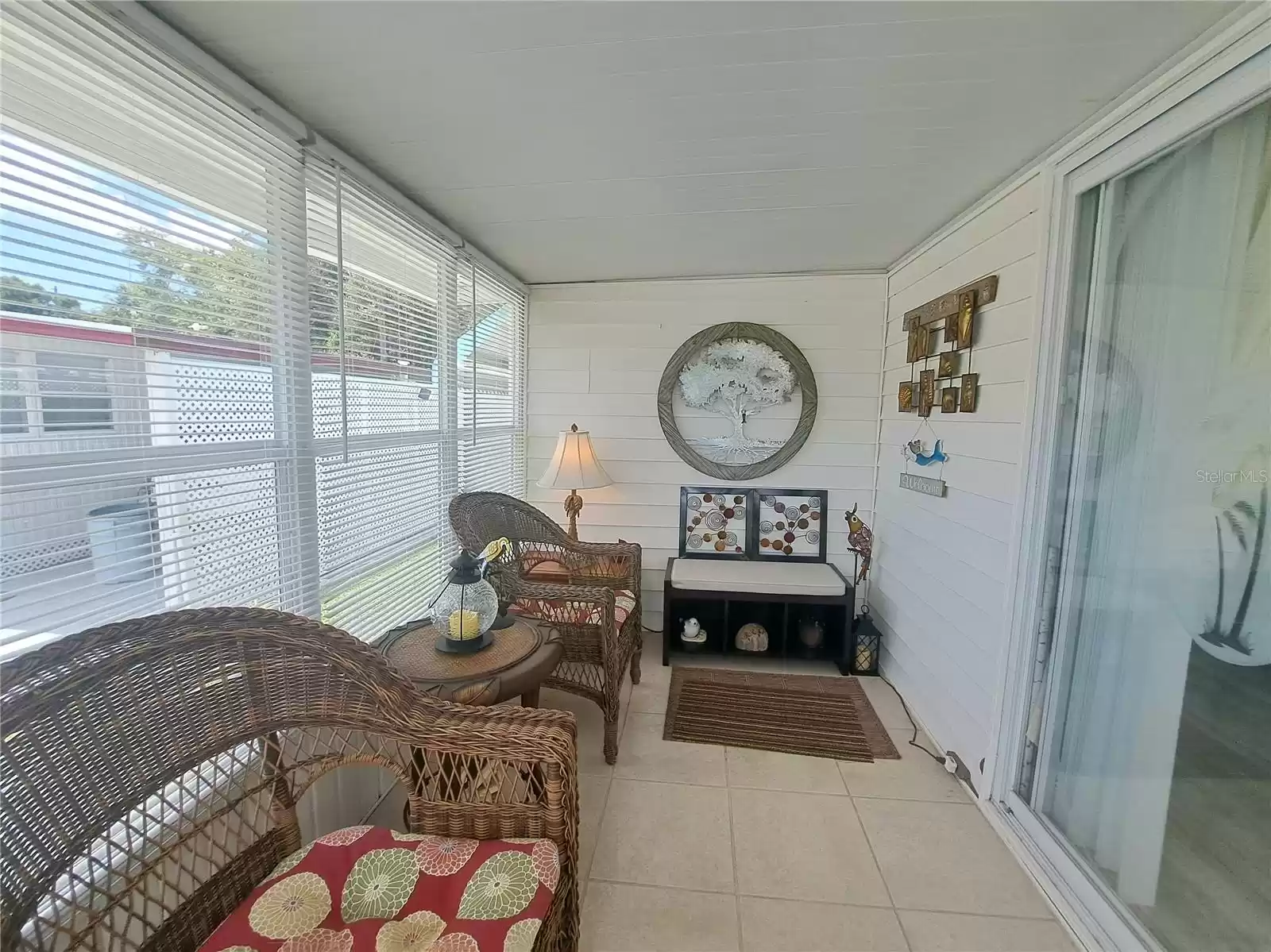 16940 US HWY 19 N, CLEARWATER, Florida 33764, 2 Bedrooms Bedrooms, ,2 BathroomsBathrooms,Residential,For Sale,US HWY 19 N,MFRU8251687