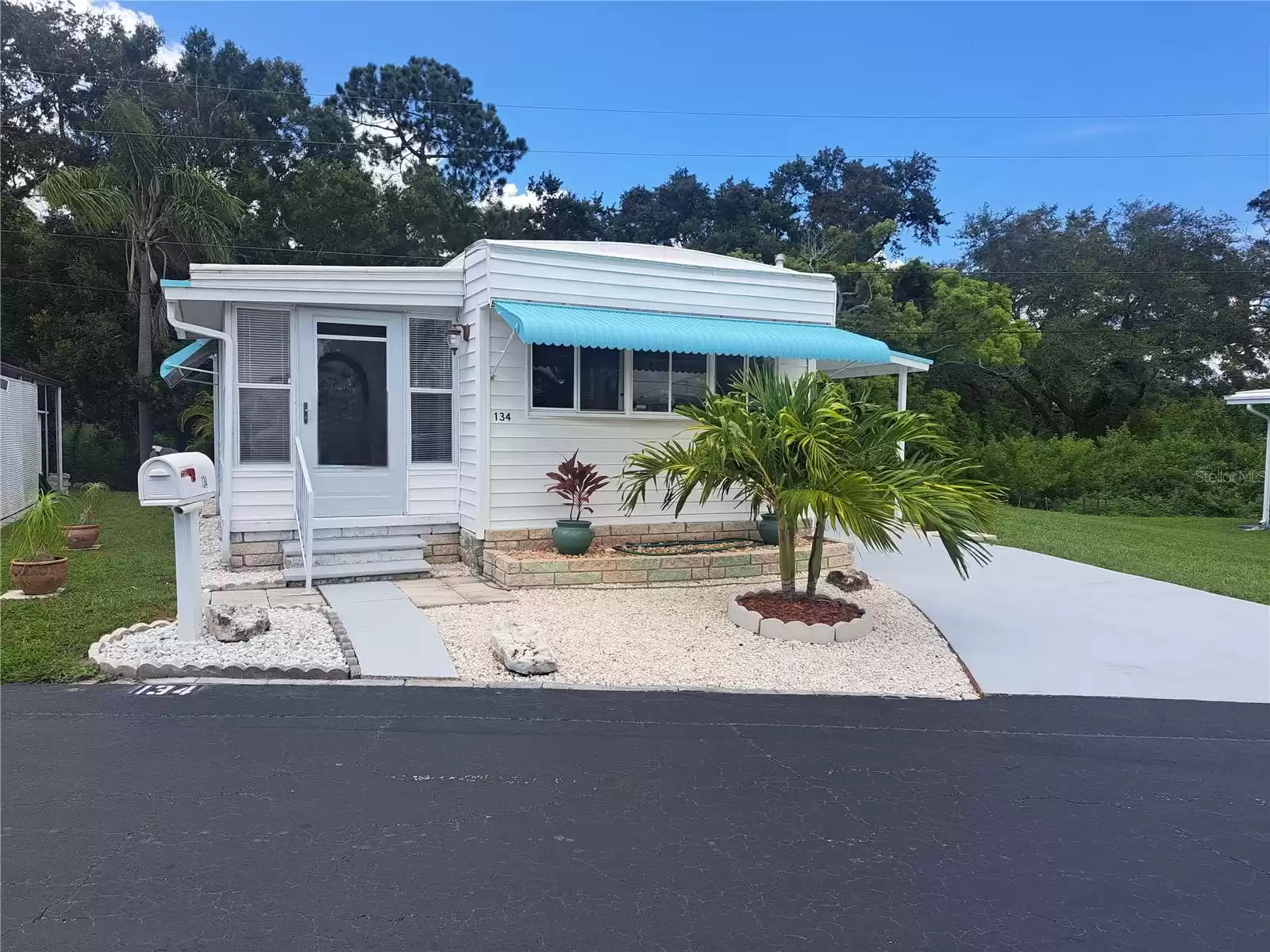 16940 US HWY 19 N, CLEARWATER, Florida 33764, 2 Bedrooms Bedrooms, ,2 BathroomsBathrooms,Residential,For Sale,US HWY 19 N,MFRU8251687