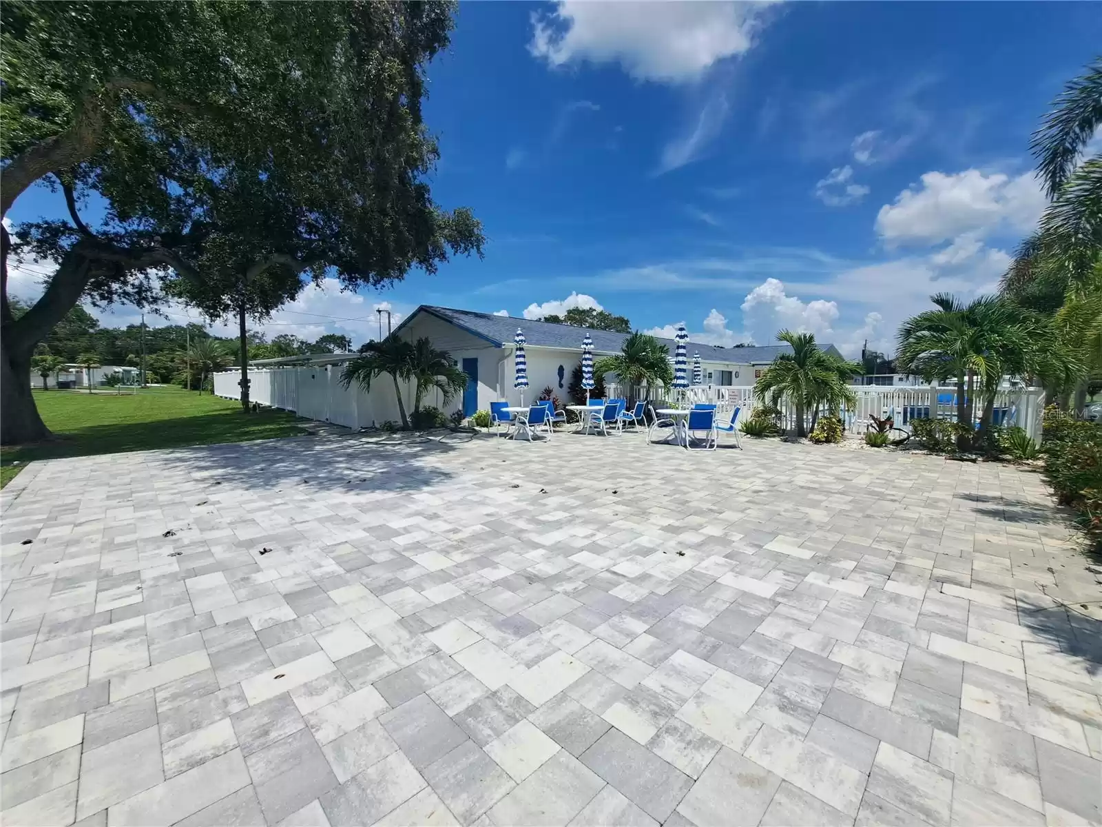 16940 US HWY 19 N, CLEARWATER, Florida 33764, 2 Bedrooms Bedrooms, ,2 BathroomsBathrooms,Residential,For Sale,US HWY 19 N,MFRU8251687