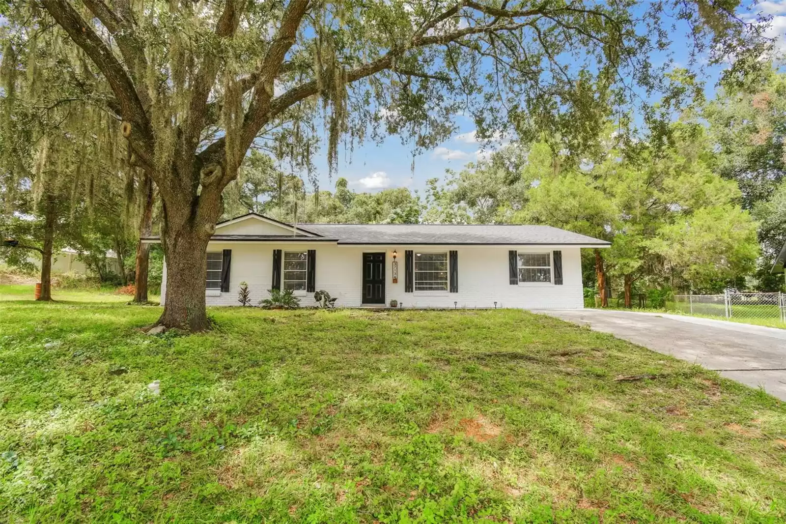 37134 GOLDENROD COURT, DADE CITY, Florida 33523, 4 Bedrooms Bedrooms, ,2 BathroomsBathrooms,Residential,For Sale,GOLDENROD,MFRTB8304466