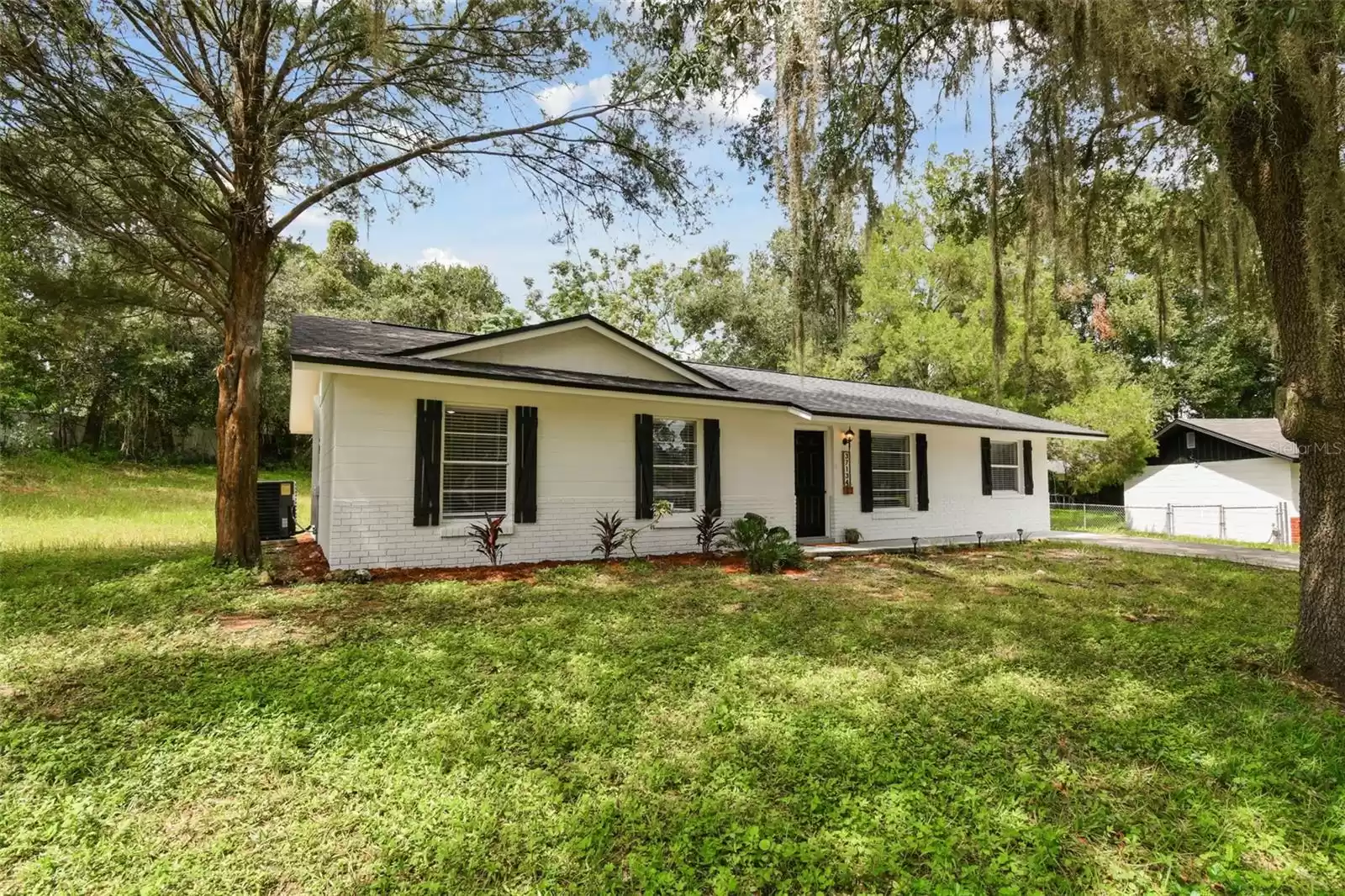 37134 GOLDENROD COURT, DADE CITY, Florida 33523, 4 Bedrooms Bedrooms, ,2 BathroomsBathrooms,Residential,For Sale,GOLDENROD,MFRTB8304466