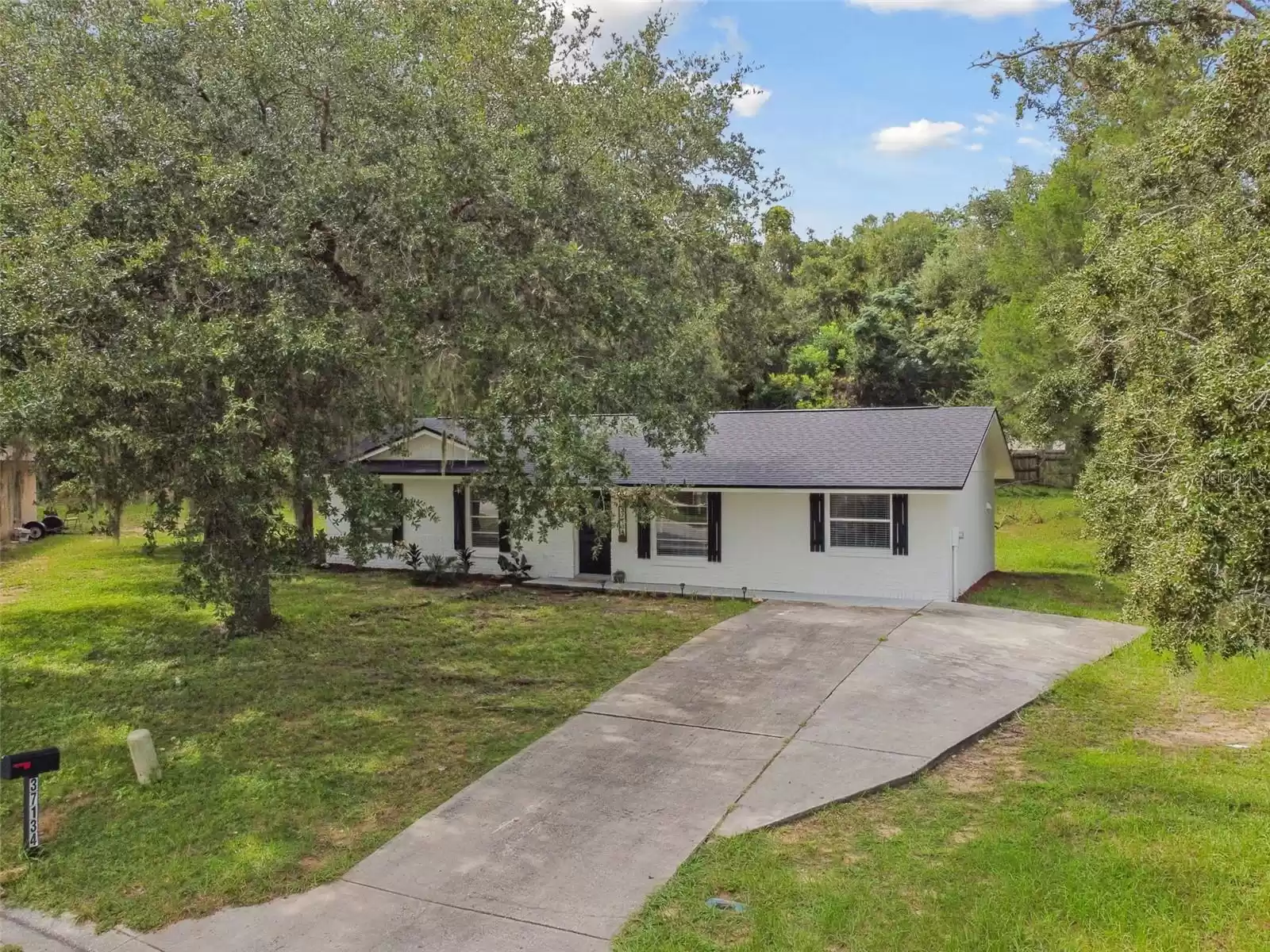 37134 GOLDENROD COURT, DADE CITY, Florida 33523, 4 Bedrooms Bedrooms, ,2 BathroomsBathrooms,Residential,For Sale,GOLDENROD,MFRTB8304466