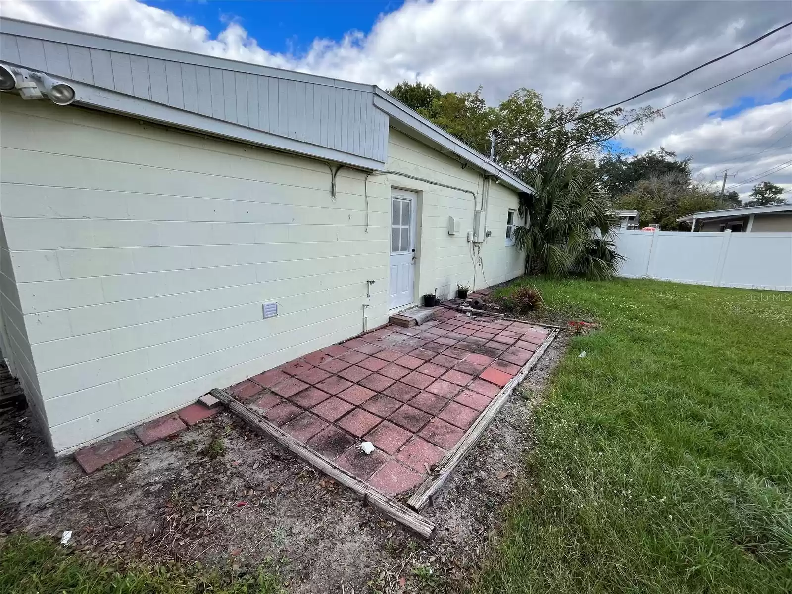 107 HAYS DRIVE, SANFORD, Florida 32771, 3 Bedrooms Bedrooms, ,1 BathroomBathrooms,Residential Lease,For Rent,HAYS,MFRO6257405