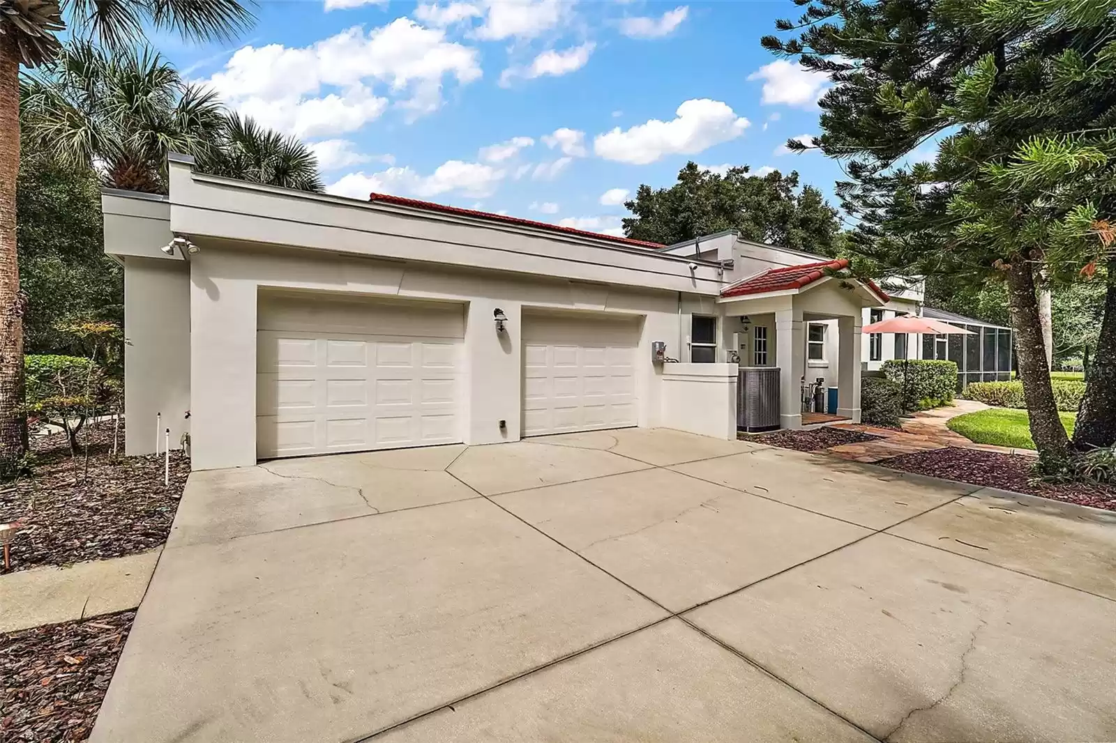 7845 EARLWOOD AVENUE, MOUNT DORA, Florida 32757, 3 Bedrooms Bedrooms, ,3 BathroomsBathrooms,Residential,For Sale,EARLWOOD,MFRG5086872