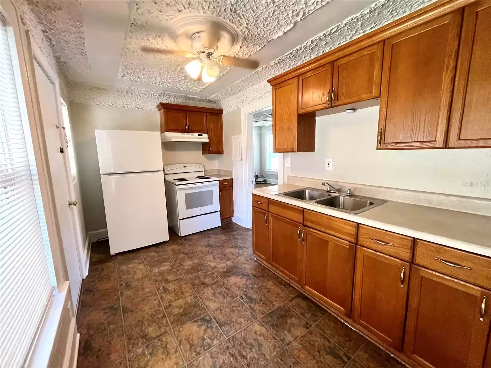 4200 46TH AVENUE, SAINT PETERSBURG, Florida 33714, 1 Bedroom Bedrooms, ,1 BathroomBathrooms,Residential Lease,For Rent,46TH,MFRTB8301118