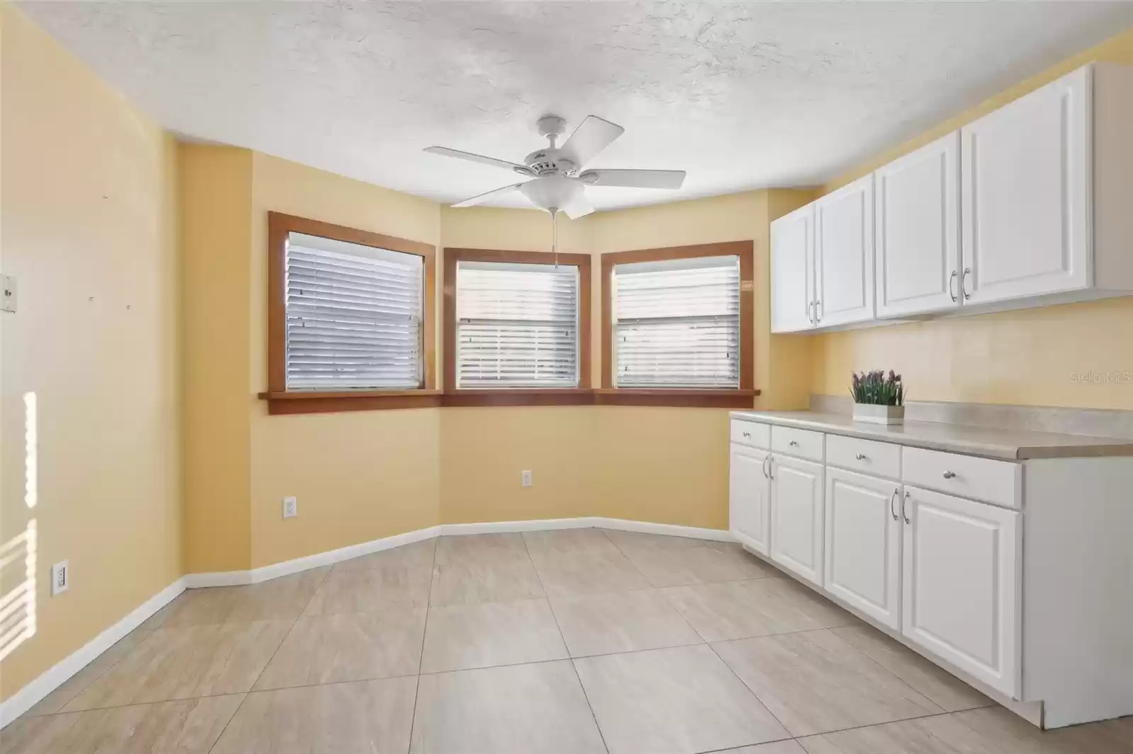 1593 76TH AVENUE, SAINT PETERSBURG, Florida 33702, 3 Bedrooms Bedrooms, ,1 BathroomBathrooms,Residential,For Sale,76TH,MFRTB8322980