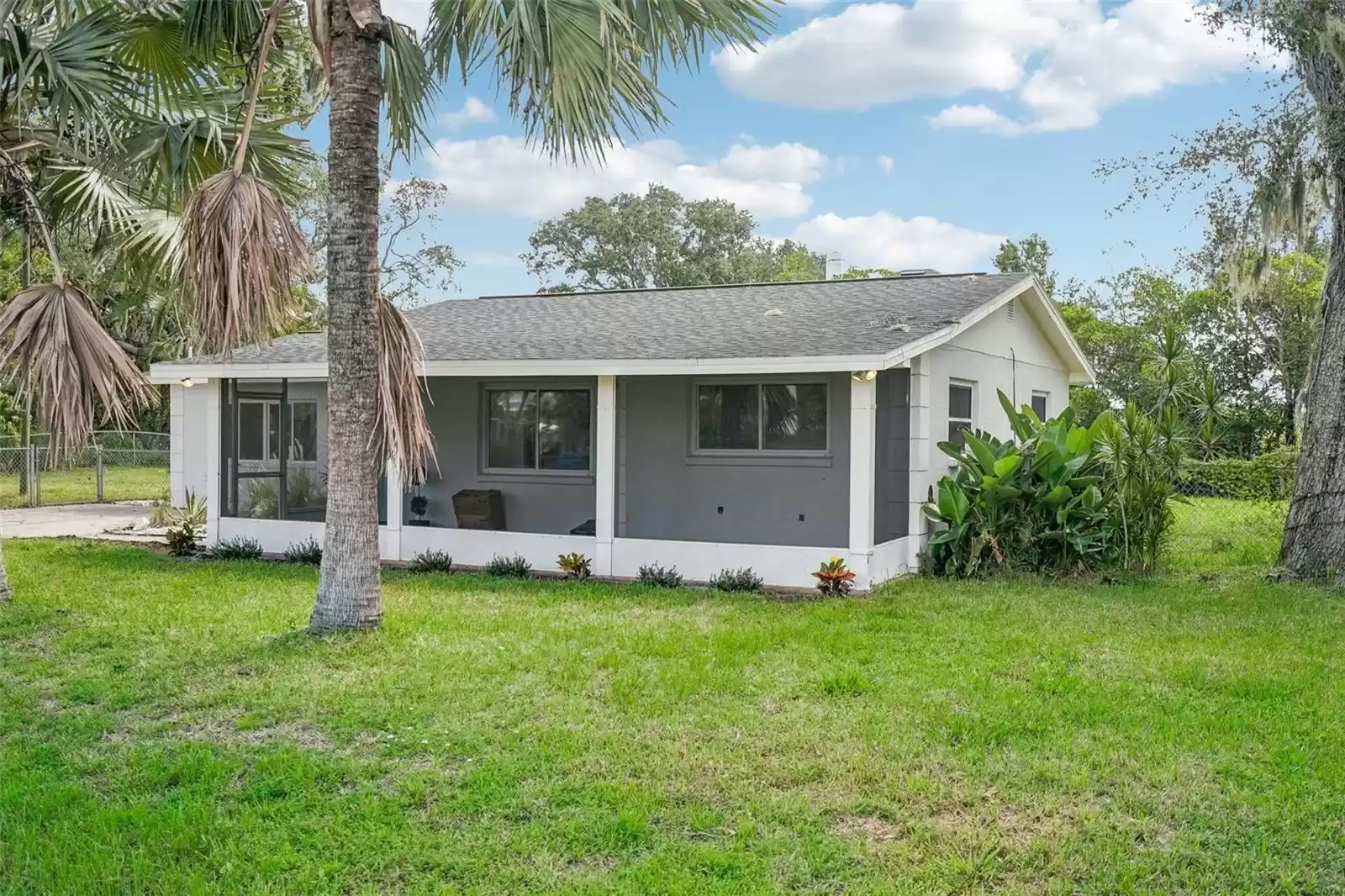 1110 CANAL STREET, RUSKIN, Florida 33570, 3 Bedrooms Bedrooms, ,2 BathroomsBathrooms,Residential,For Sale,CANAL,MFRT3549425