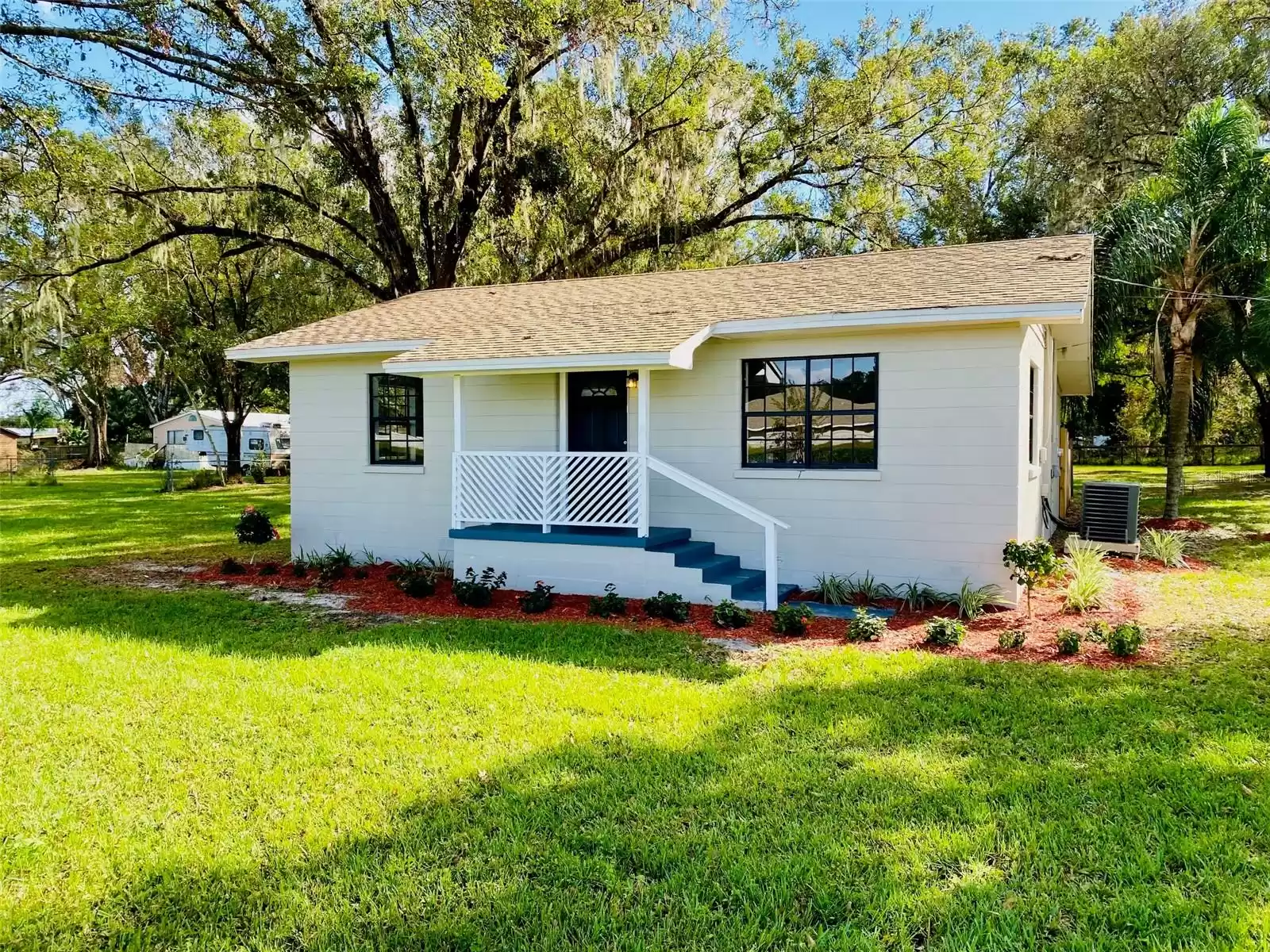 1622 DUFF ROAD, LAKELAND, Florida 33810, 2 Bedrooms Bedrooms, ,1 BathroomBathrooms,Residential,For Sale,DUFF,MFRB4901772