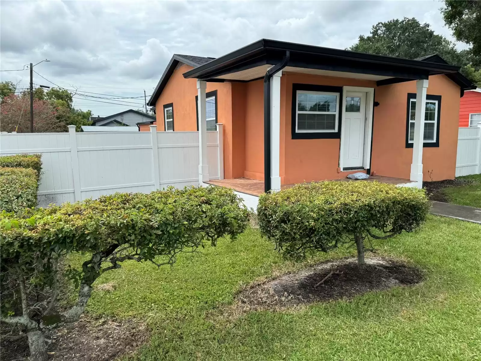 2702 IVY STREET, TAMPA, Florida 33607, 2 Bedrooms Bedrooms, ,2 BathroomsBathrooms,Residential Lease,For Rent,IVY,MFRO6224419