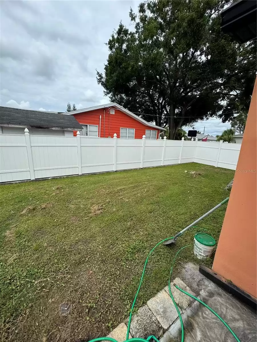 2702 IVY STREET, TAMPA, Florida 33607, 2 Bedrooms Bedrooms, ,2 BathroomsBathrooms,Residential Lease,For Rent,IVY,MFRO6224419