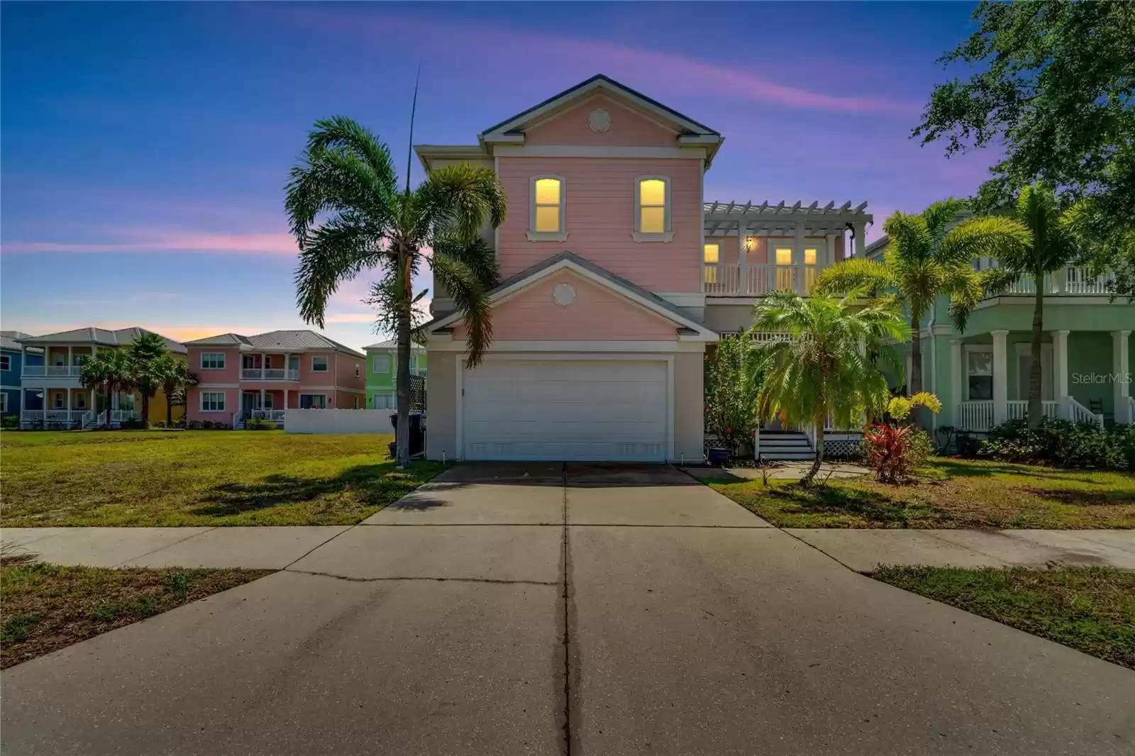 6575 SIMONE SHORES CIRCLE, APOLLO BEACH, Florida 33572, 4 Bedrooms Bedrooms, ,3 BathroomsBathrooms,Residential,For Sale,SIMONE SHORES,MFRT3533436