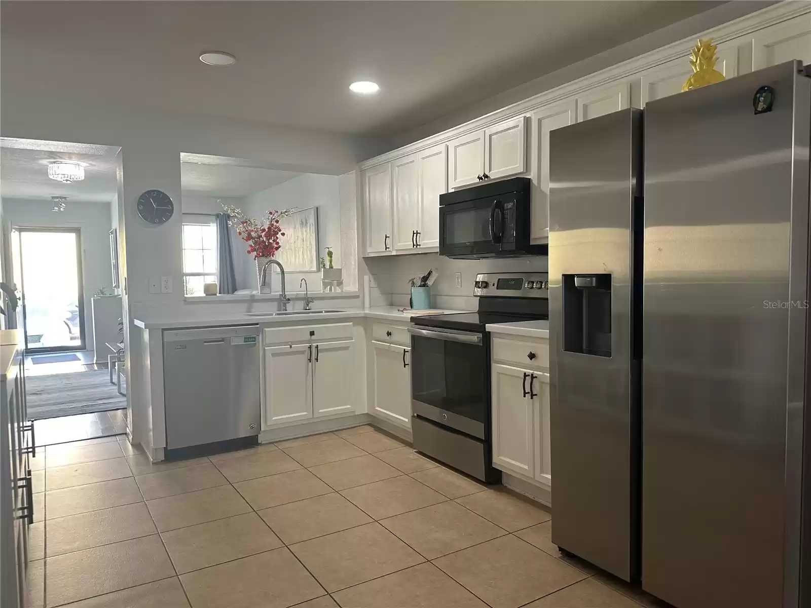 1953 SEARAY SHORE DRIVE, CLEARWATER, Florida 33763, 2 Bedrooms Bedrooms, ,2 BathroomsBathrooms,Residential Lease,For Rent,SEARAY SHORE,MFRT3533367