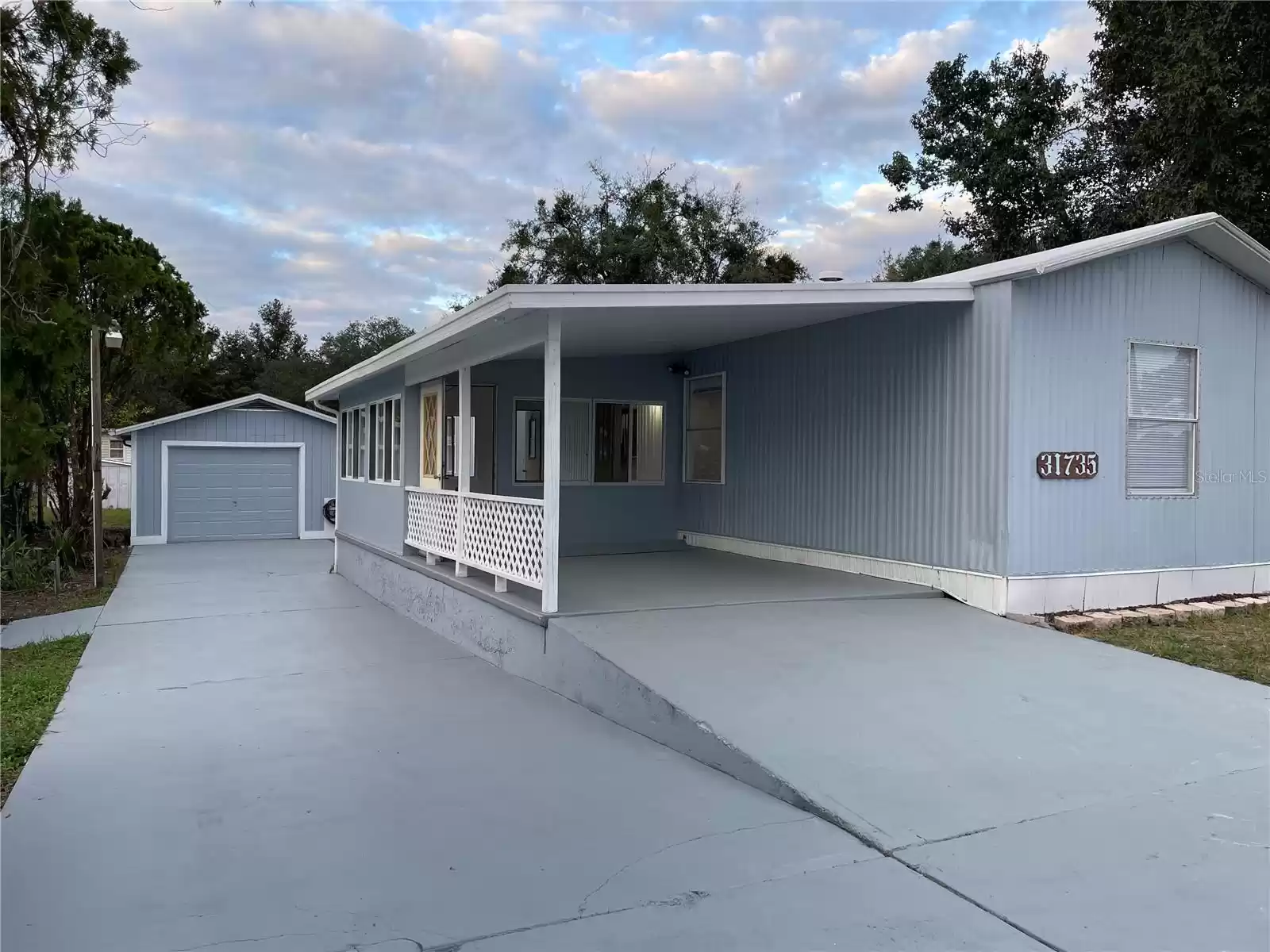 31735 3RD AVENUE, DELAND, Florida 32720, 2 Bedrooms Bedrooms, ,2 BathroomsBathrooms,Residential,For Sale,3RD,MFRO6258731