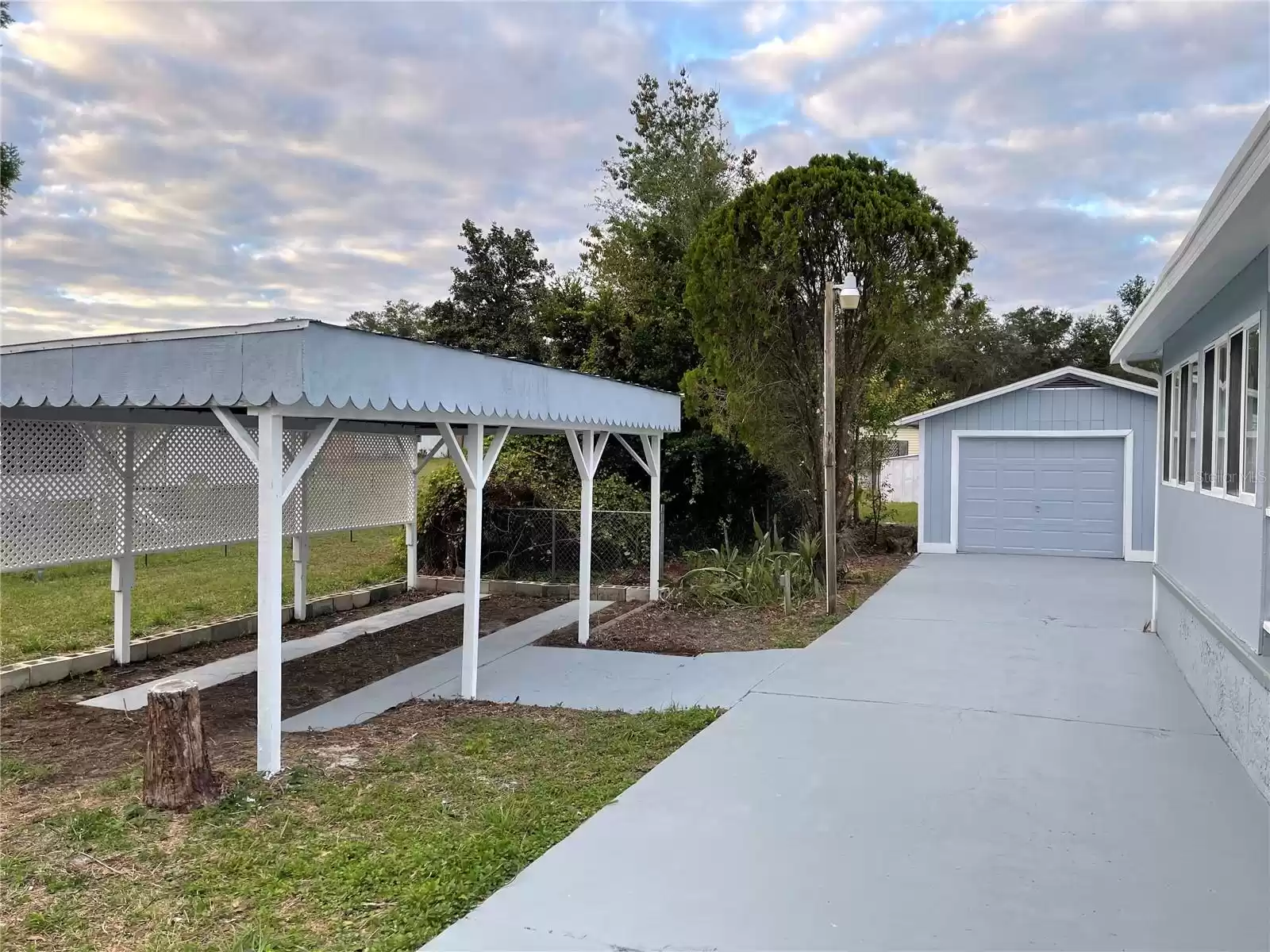 31735 3RD AVENUE, DELAND, Florida 32720, 2 Bedrooms Bedrooms, ,2 BathroomsBathrooms,Residential,For Sale,3RD,MFRO6258731