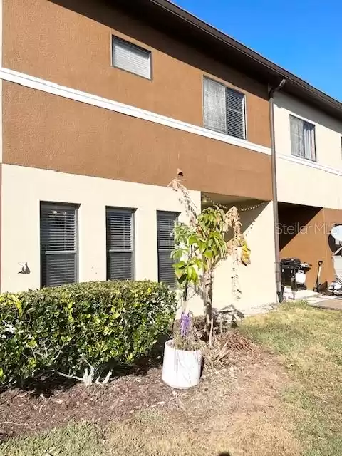 9640 DORIS LANE, ORLANDO, Florida 32829, 2 Bedrooms Bedrooms, ,2 BathroomsBathrooms,Residential Lease,For Rent,DORIS,MFRO6259411