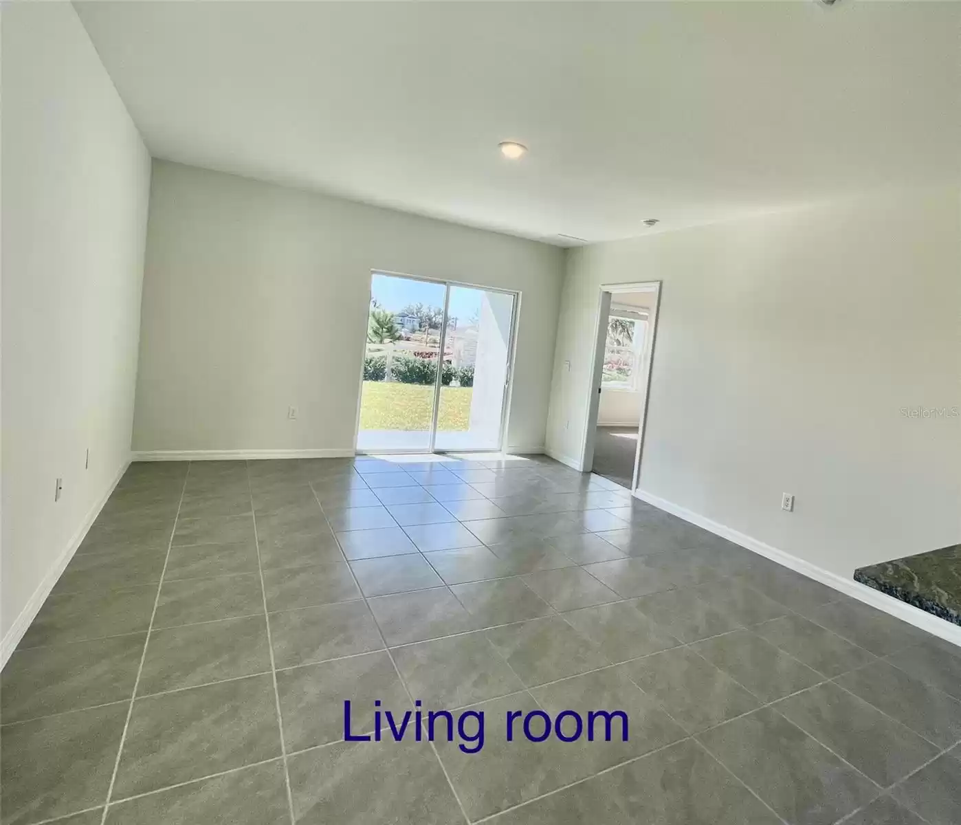 living room towards lanai