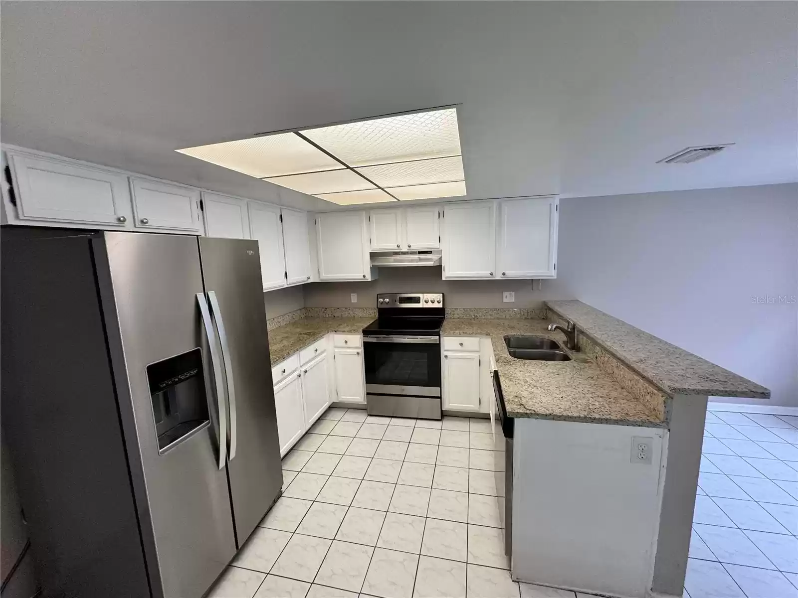 12901 DETROIT WOODS COURT, ORLANDO, Florida 32824, 3 Bedrooms Bedrooms, ,2 BathroomsBathrooms,Residential Lease,For Rent,DETROIT WOODS,MFRO6259368