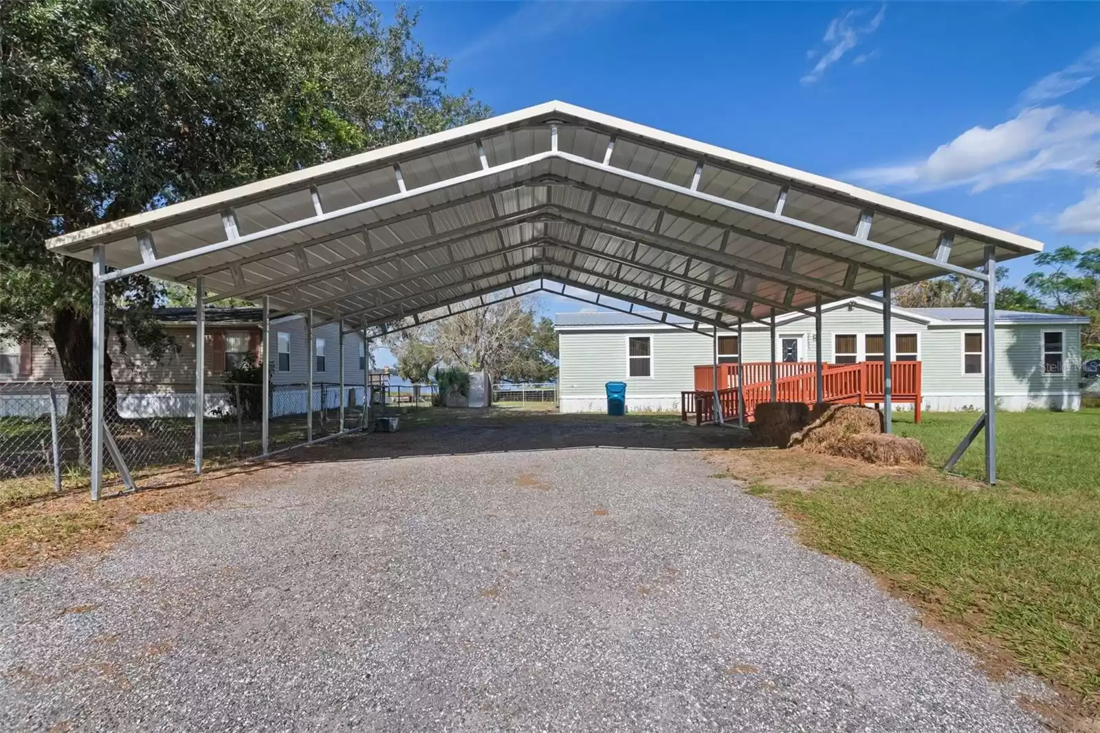 25075 HUSTON STREET, BROOKSVILLE, Florida 34601, 3 Bedrooms Bedrooms, ,2 BathroomsBathrooms,Residential,For Sale,HUSTON,MFRTB8321926