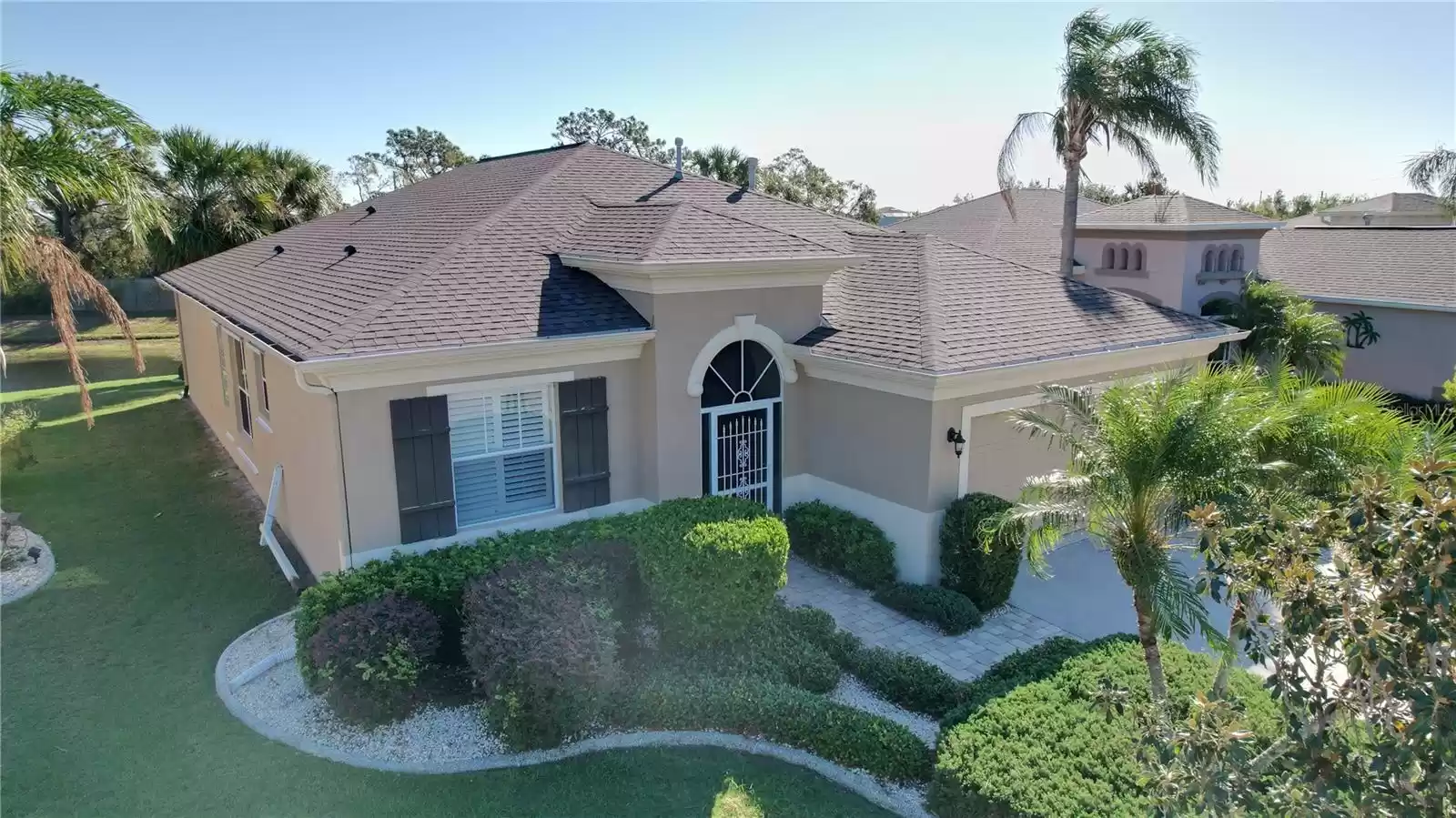 908 REGAL MANOR WAY, SUN CITY CENTER, Florida 33573, 2 Bedrooms Bedrooms, ,2 BathroomsBathrooms,Residential,For Sale,REGAL MANOR,MFRTB8319172