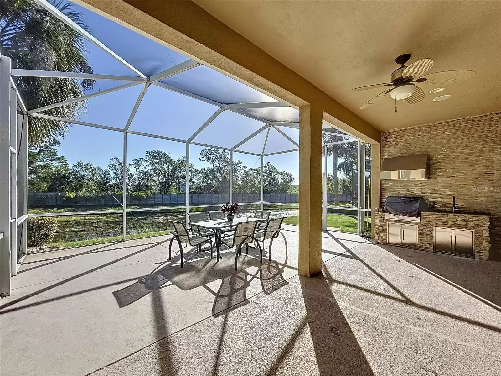 908 REGAL MANOR WAY, SUN CITY CENTER, Florida 33573, 2 Bedrooms Bedrooms, ,2 BathroomsBathrooms,Residential,For Sale,REGAL MANOR,MFRTB8319172