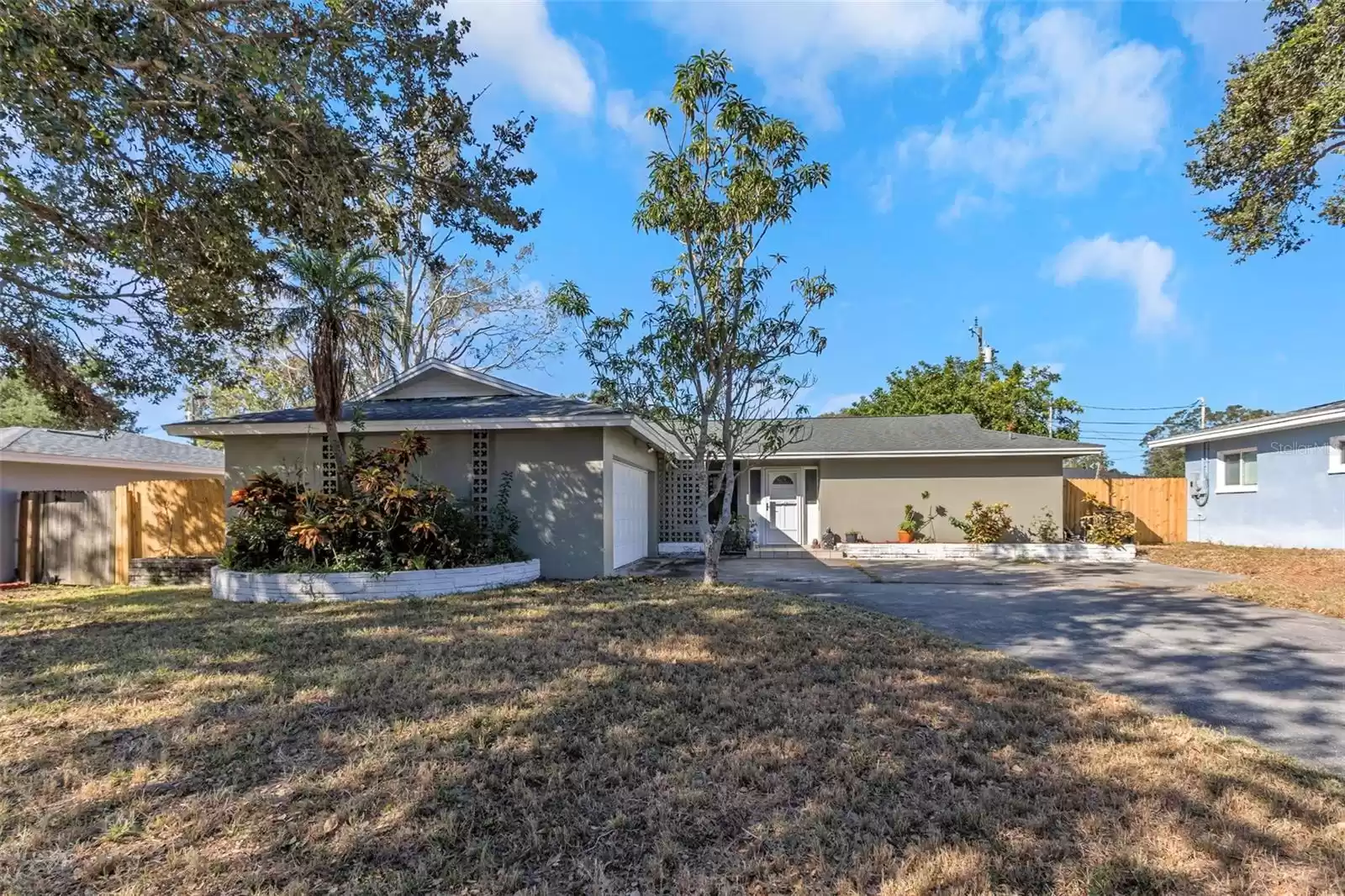 904 NORMANDY ROAD, CLEARWATER, Florida 33764, 3 Bedrooms Bedrooms, ,2 BathroomsBathrooms,Residential,For Sale,NORMANDY,MFRTB8323015