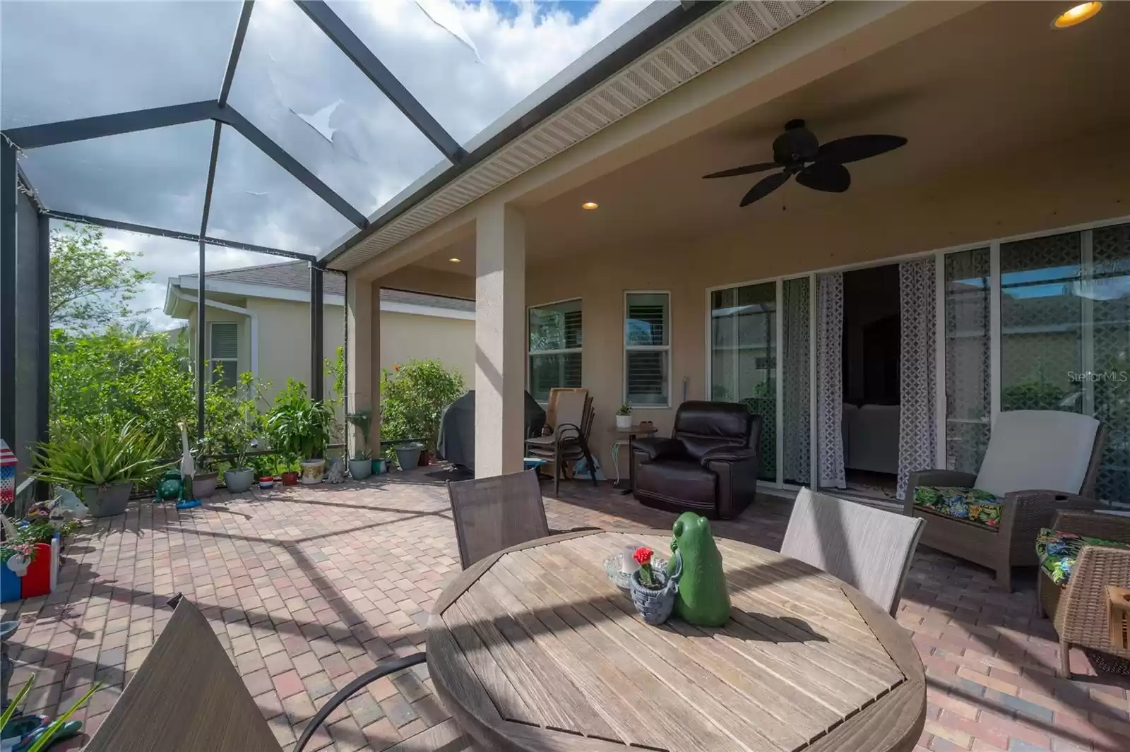 1802 PACIFIC DUNES DRIVE, SUN CITY CENTER, Florida 33573, 2 Bedrooms Bedrooms, ,2 BathroomsBathrooms,Residential,For Sale,PACIFIC DUNES,MFRTB8322943