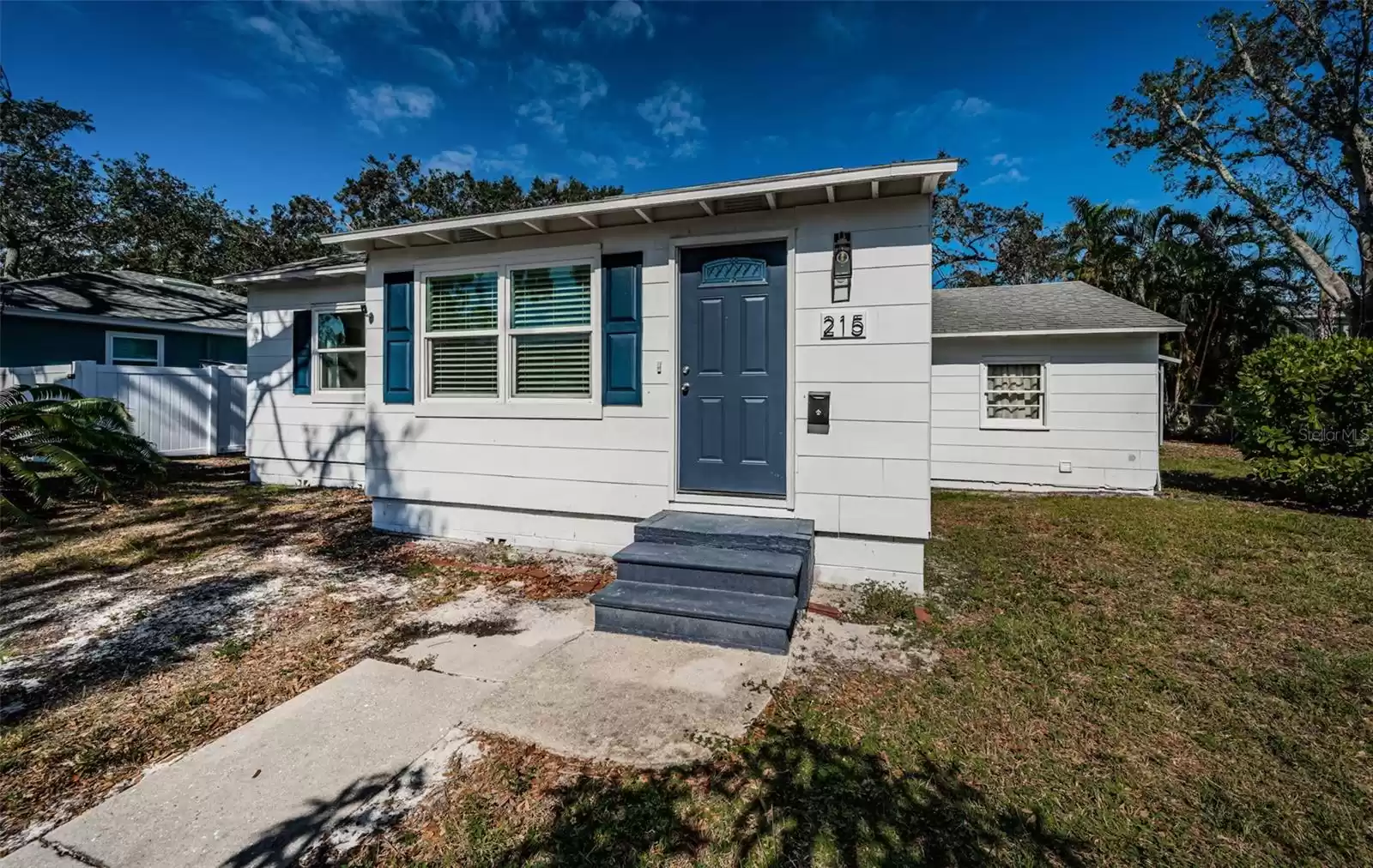 215 35TH AVENUE, SAINT PETERSBURG, Florida 33704, 2 Bedrooms Bedrooms, ,1 BathroomBathrooms,Residential,For Sale,35TH,MFRTB8322873