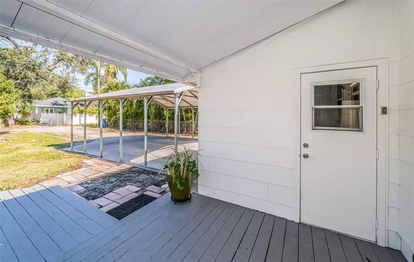 215 35TH AVENUE, SAINT PETERSBURG, Florida 33704, 2 Bedrooms Bedrooms, ,1 BathroomBathrooms,Residential,For Sale,35TH,MFRTB8322873