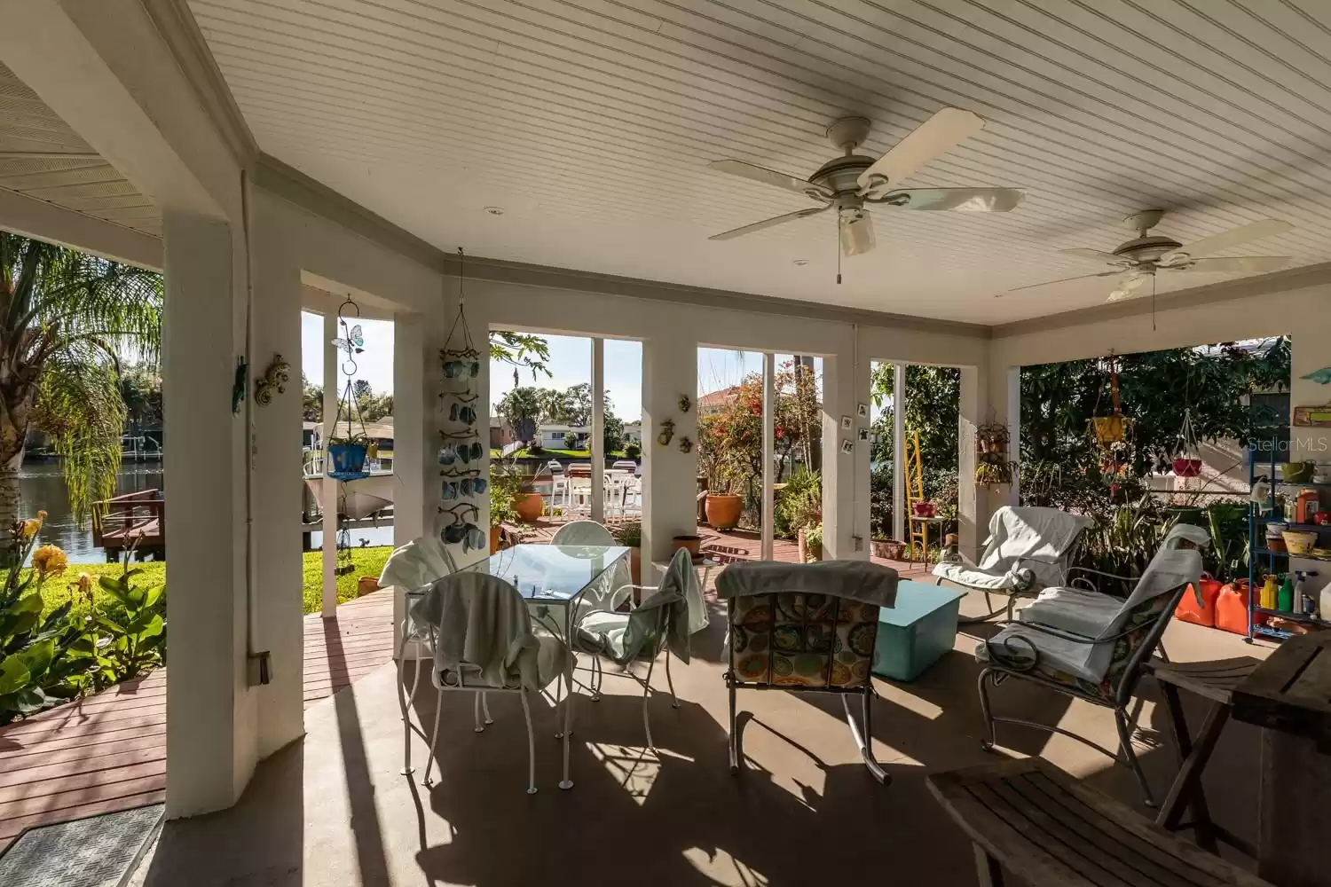 9440 SUN ISLE DRIVE, SAINT PETERSBURG, Florida 33702, 3 Bedrooms Bedrooms, ,2 BathroomsBathrooms,Residential,For Sale,SUN ISLE,MFRTB8323700