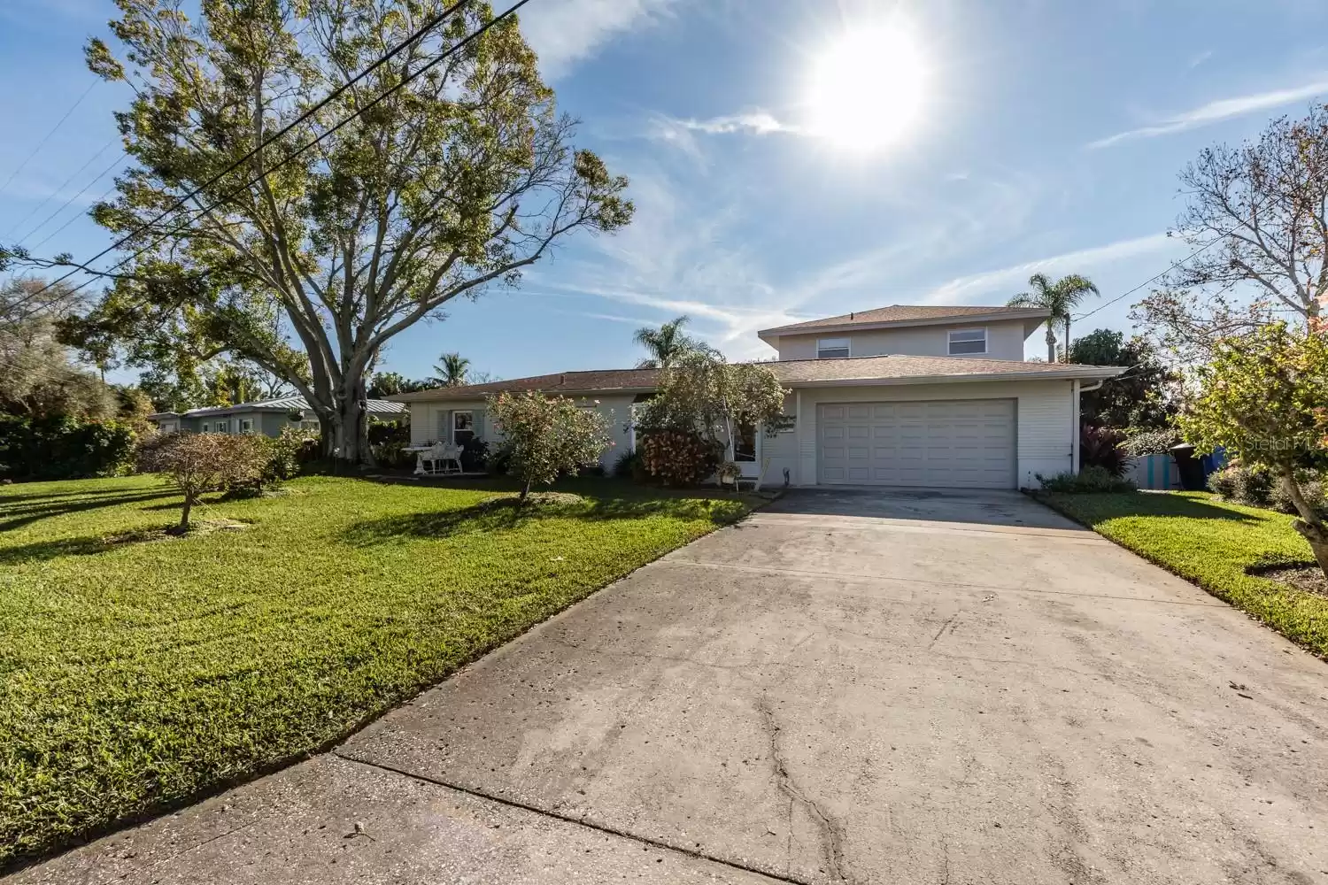 9440 SUN ISLE DRIVE, SAINT PETERSBURG, Florida 33702, 3 Bedrooms Bedrooms, ,2 BathroomsBathrooms,Residential,For Sale,SUN ISLE,MFRTB8323700