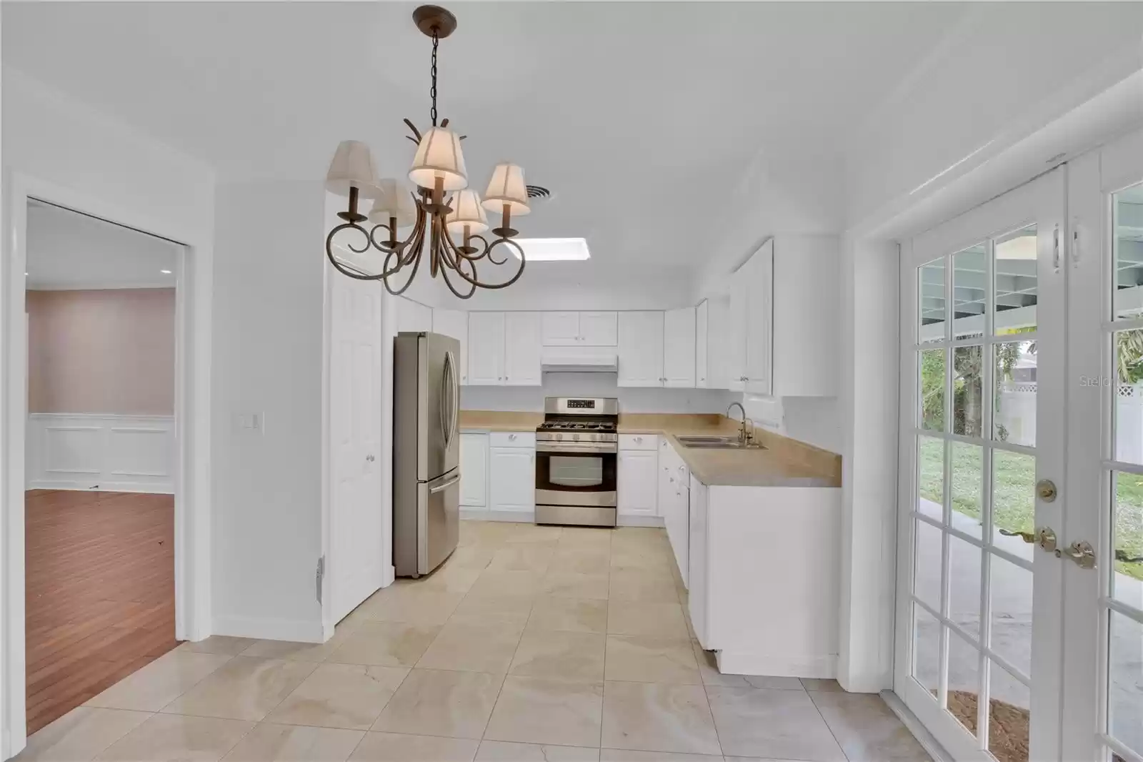 2145 30TH AVENUE, VERO BEACH, Florida 32960, 2 Bedrooms Bedrooms, ,2 BathroomsBathrooms,Residential,For Sale,30TH,MFRTB8323298