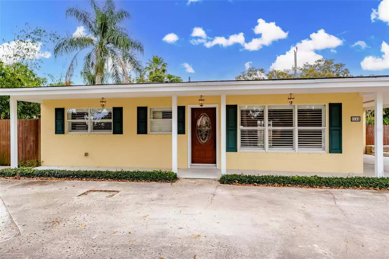 2145 30TH AVENUE, VERO BEACH, Florida 32960, 2 Bedrooms Bedrooms, ,2 BathroomsBathrooms,Residential,For Sale,30TH,MFRTB8323298