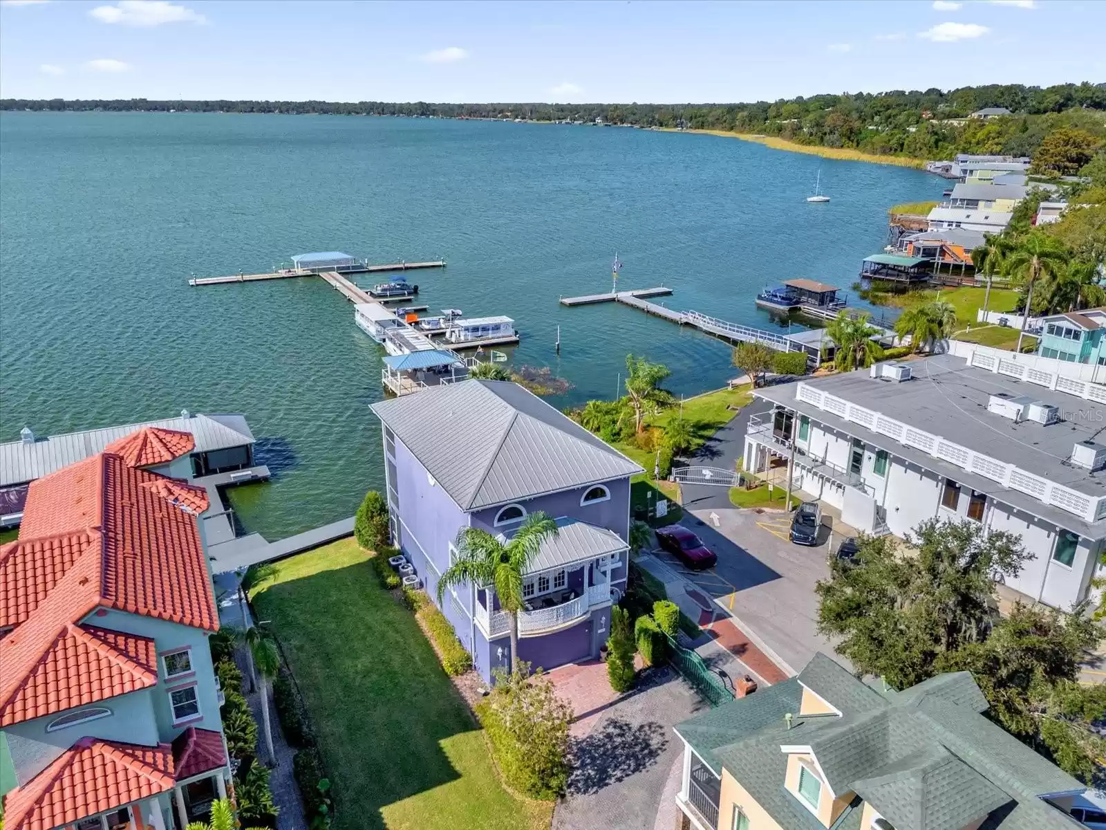 305 SHADOW HARBOUR LN, MOUNT DORA, Florida 32757, 4 Bedrooms Bedrooms, ,2 BathroomsBathrooms,Residential,For Sale,SHADOW HARBOUR LN,MFRG5088693