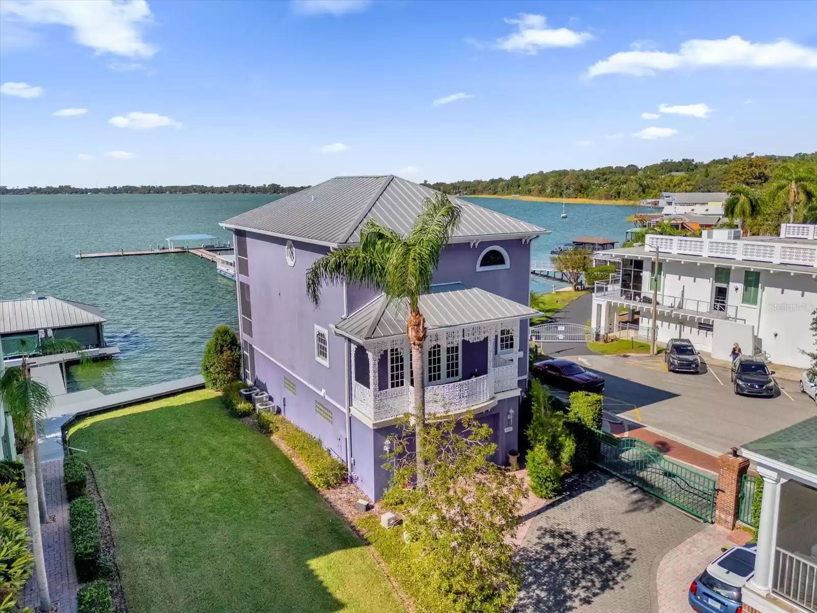 305 SHADOW HARBOUR LN, MOUNT DORA, Florida 32757, 4 Bedrooms Bedrooms, ,2 BathroomsBathrooms,Residential,For Sale,SHADOW HARBOUR LN,MFRG5088693