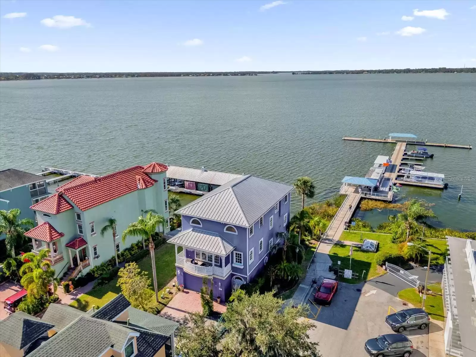 305 SHADOW HARBOUR LN, MOUNT DORA, Florida 32757, 4 Bedrooms Bedrooms, ,2 BathroomsBathrooms,Residential,For Sale,SHADOW HARBOUR LN,MFRG5088693