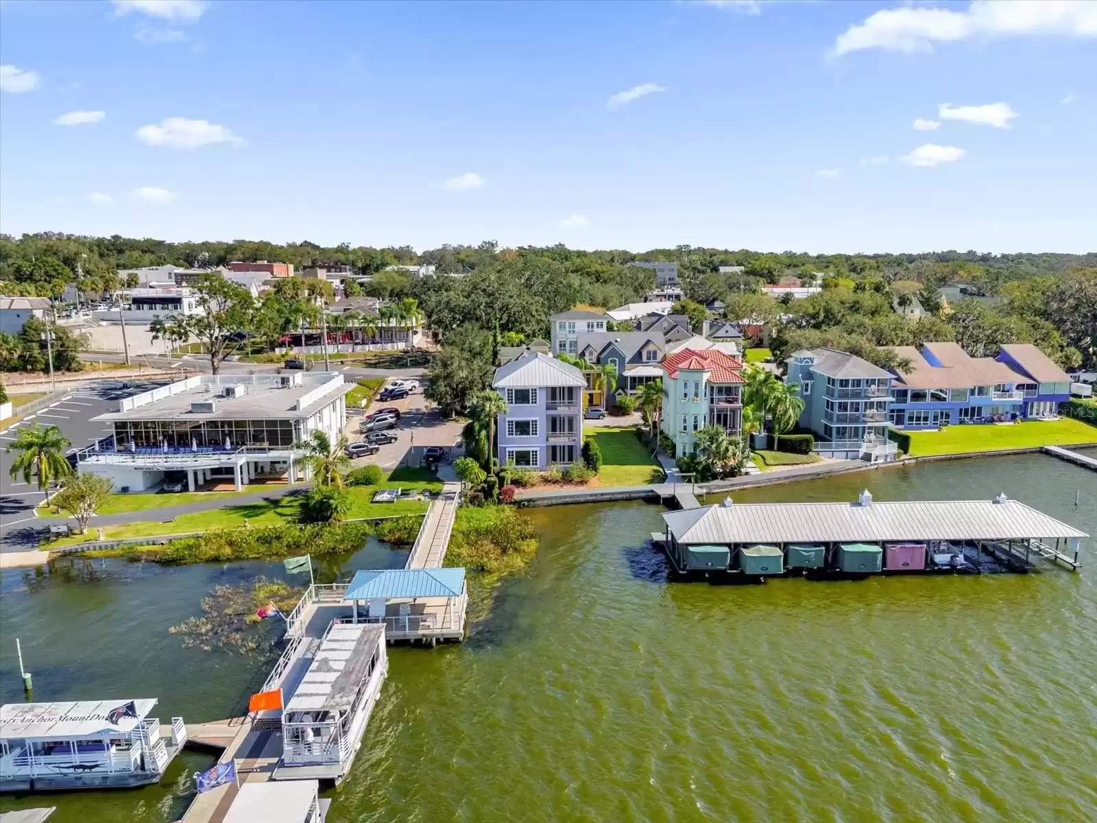 305 SHADOW HARBOUR LN, MOUNT DORA, Florida 32757, 4 Bedrooms Bedrooms, ,2 BathroomsBathrooms,Residential,For Sale,SHADOW HARBOUR LN,MFRG5088693