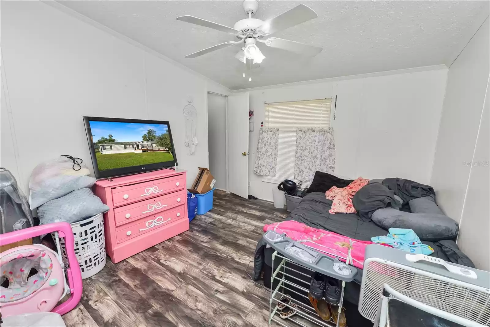 3744 PIONEER TRAILS STREET, LAKELAND, Florida 33810, 3 Bedrooms Bedrooms, ,2 BathroomsBathrooms,Residential,For Sale,PIONEER TRAILS,MFRL4949049